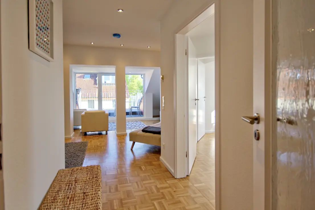 Furnished And Modernized 3-Room Ground Floor Apartment With Balcony In Babelsberg - 6