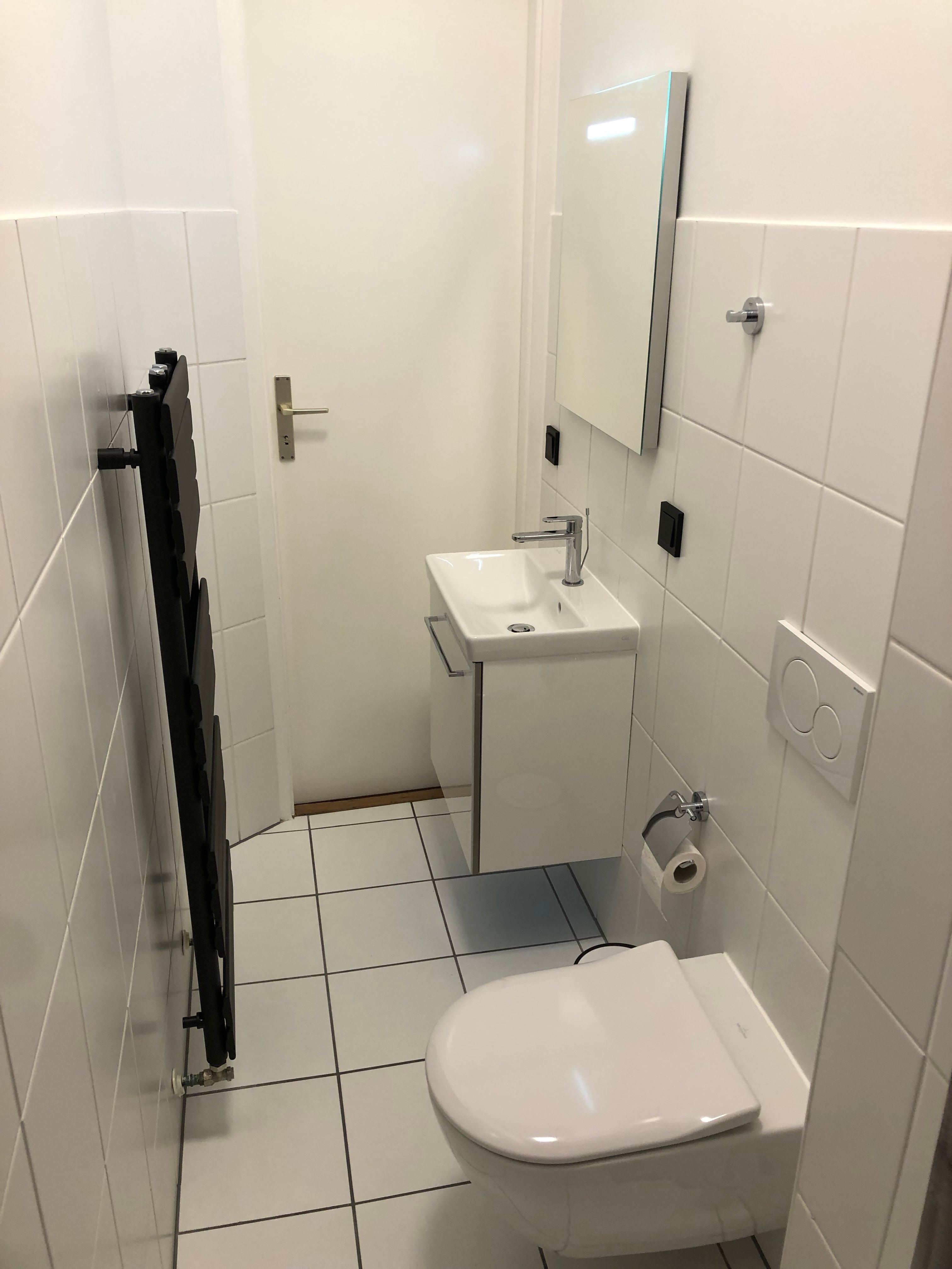  Newly Renovated 1-Bedroom Apartment (Wiesbaden)  -  Newly renovated 1-bedroom apartment (Wiesbaden)  - Gallery -  4