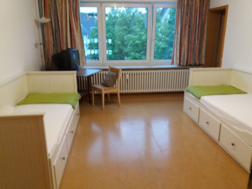 Bright, sunny 4-room apartment with 3 bedrooms and balcony - Gallery - 5