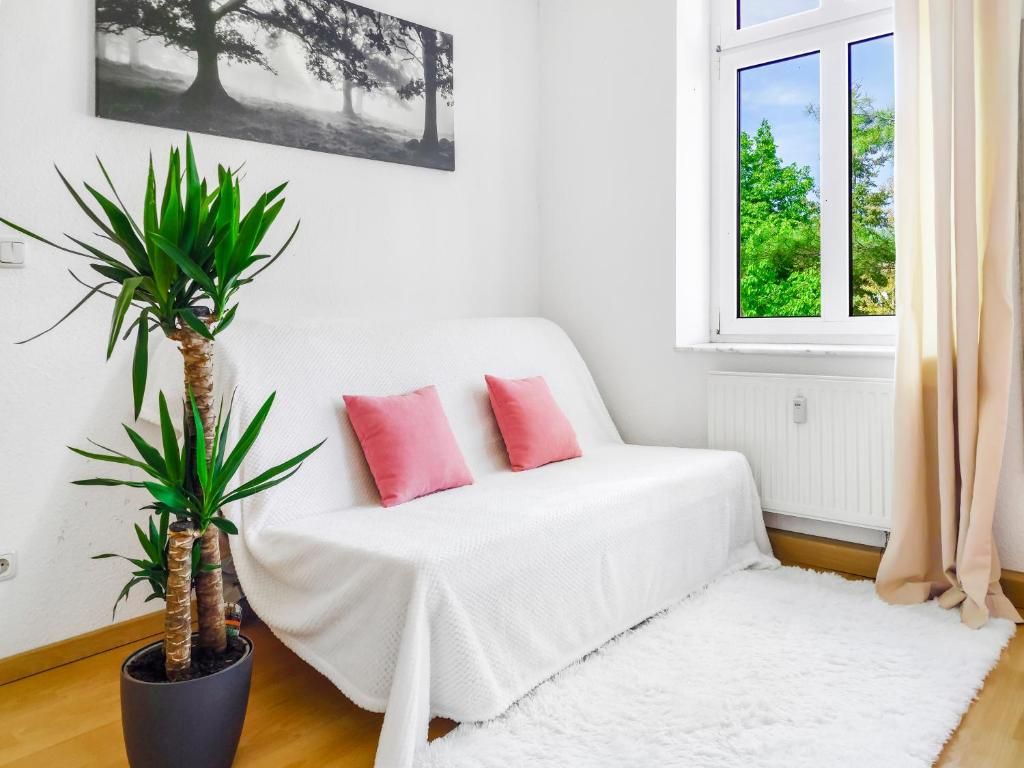 Bright, Quiet 2 Room Apt, 2 Bathrooms, DD Neustadt - 4