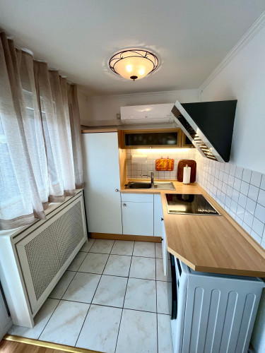 New studio in popular area (Heidelberg)