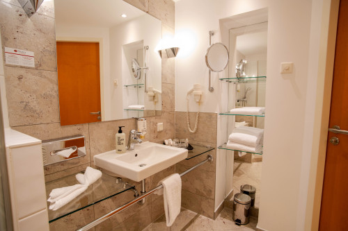 Superior Room with kitchenette in Berlin-Mahlow - Gallery - 5