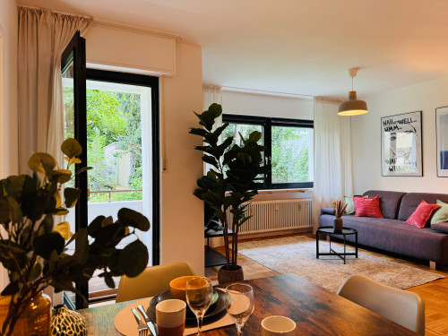 Klassen Stay: Design Apartment | Balcony | Netflix - Gallery - 7