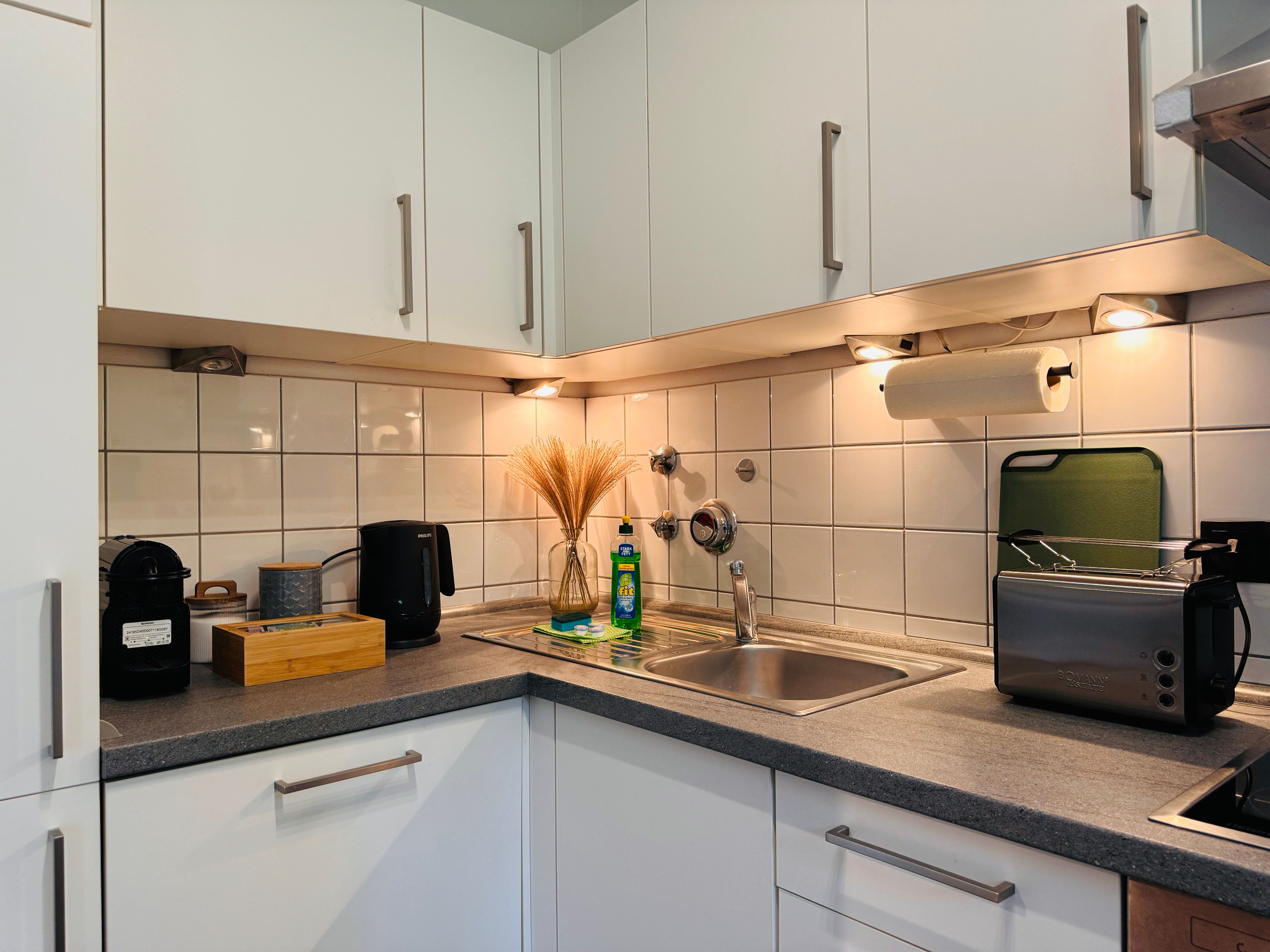 Klassen Stay: Design Apartment | Balcony | Netflix - 3