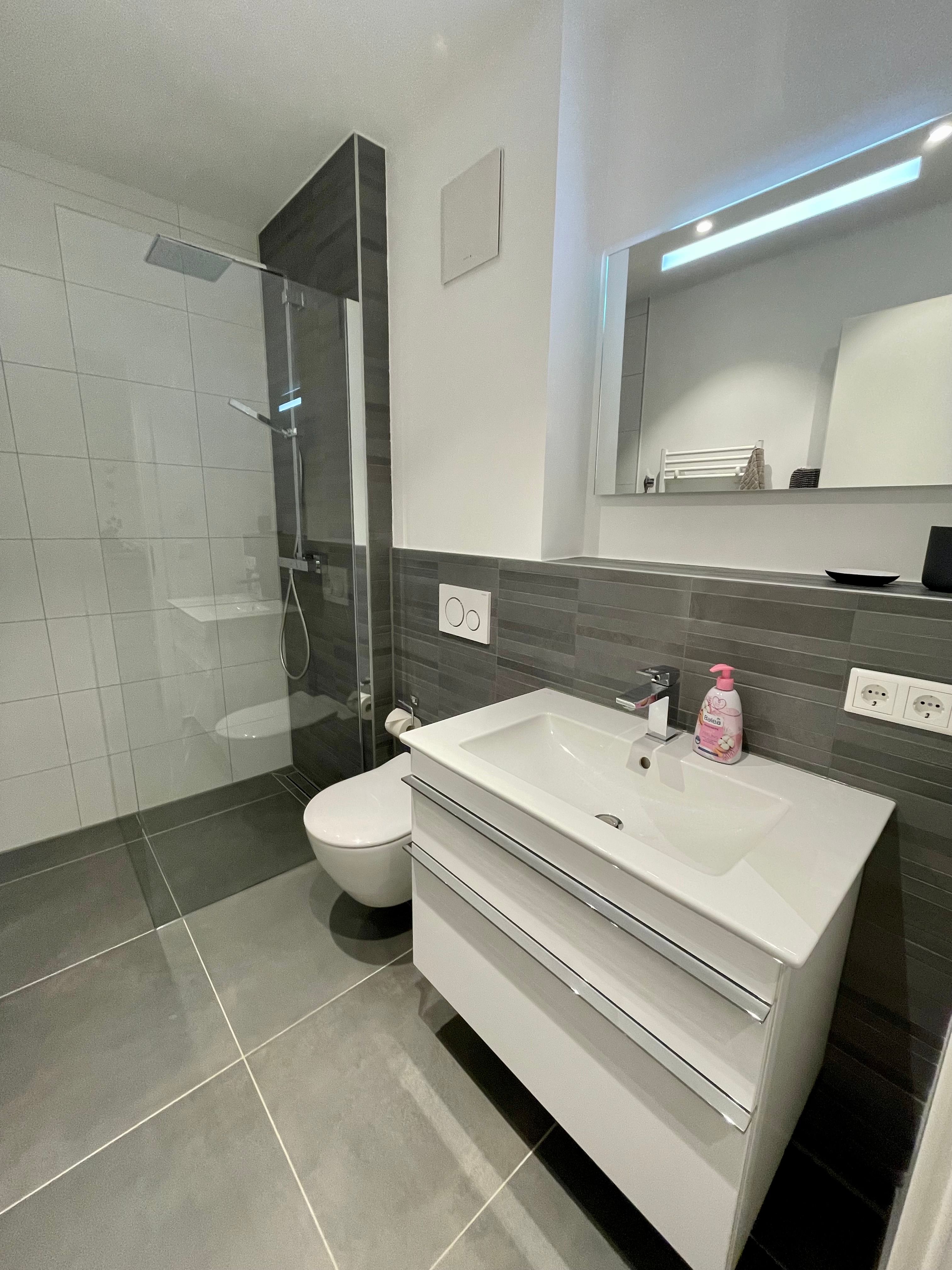 Modernes City-Apartment Mit Kostenlosem Parkplatz - Modernes City-Apartment mit kostenlosem Parkplatz - Gallery - 6