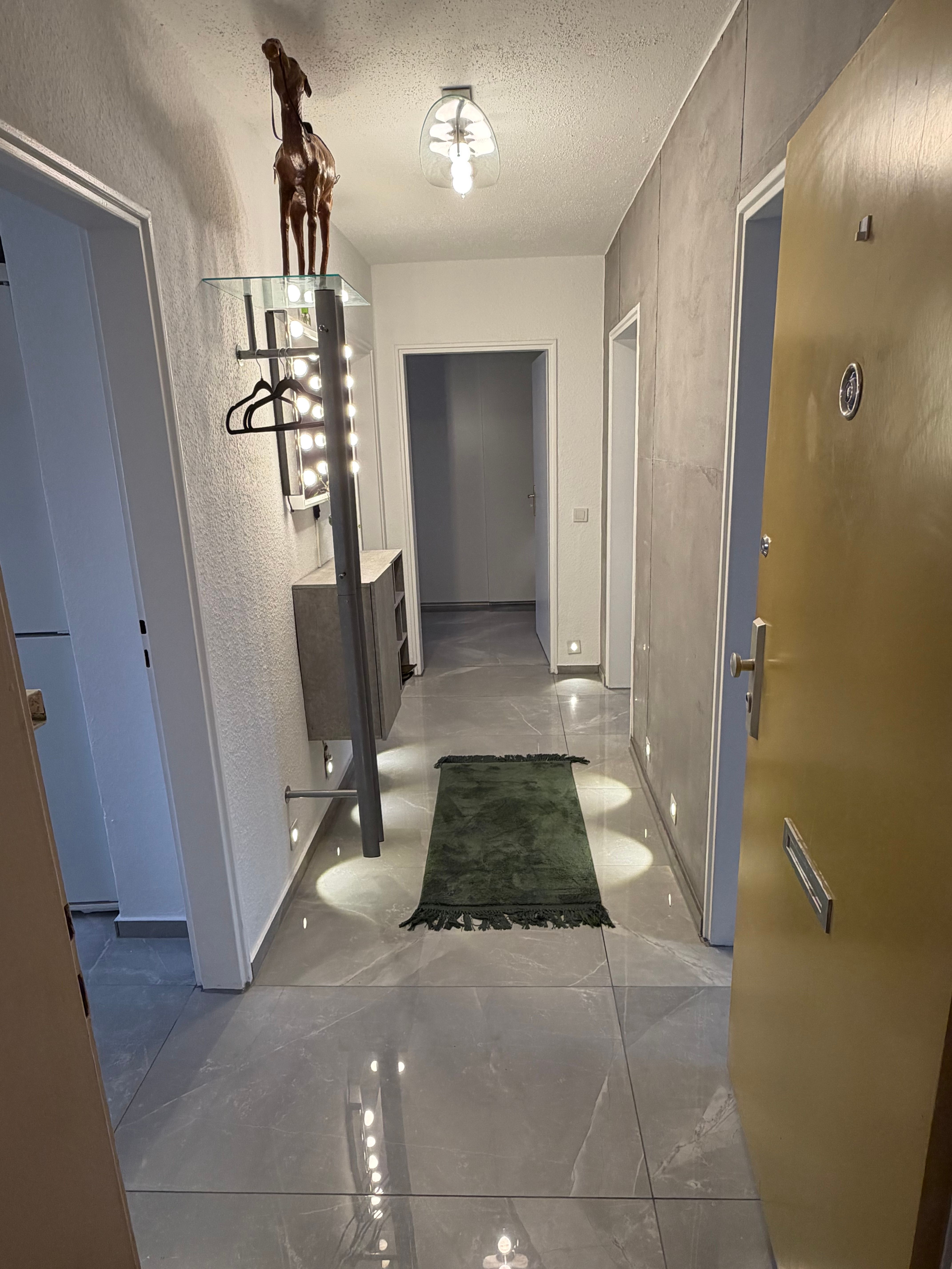  New, Fashionable Apartment Located In Salzgitter  -  New, fashionable apartment located in Salzgitter  - Gallery -  21