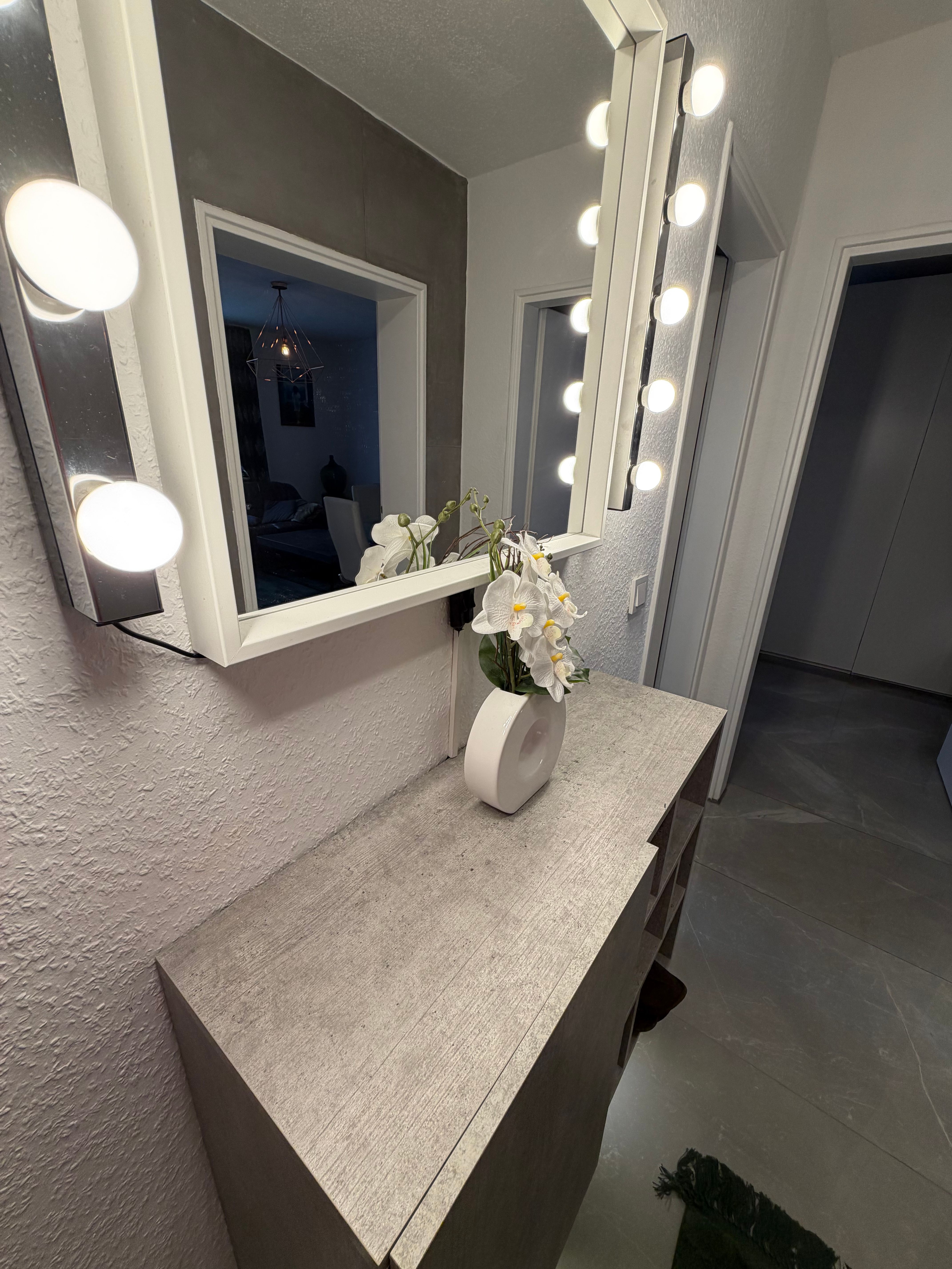 New, Fashionable Apartment Located In Salzgitter  -  New, fashionable apartment located in Salzgitter  - Gallery -  18