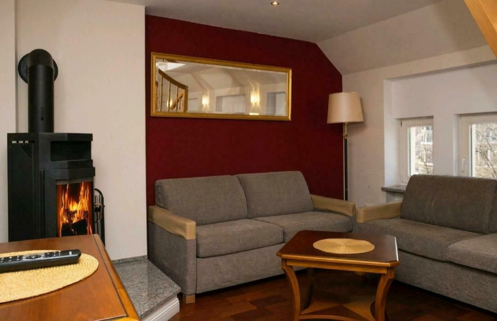 Furnished penthouse apartment with a view of the "Holsten Gate"