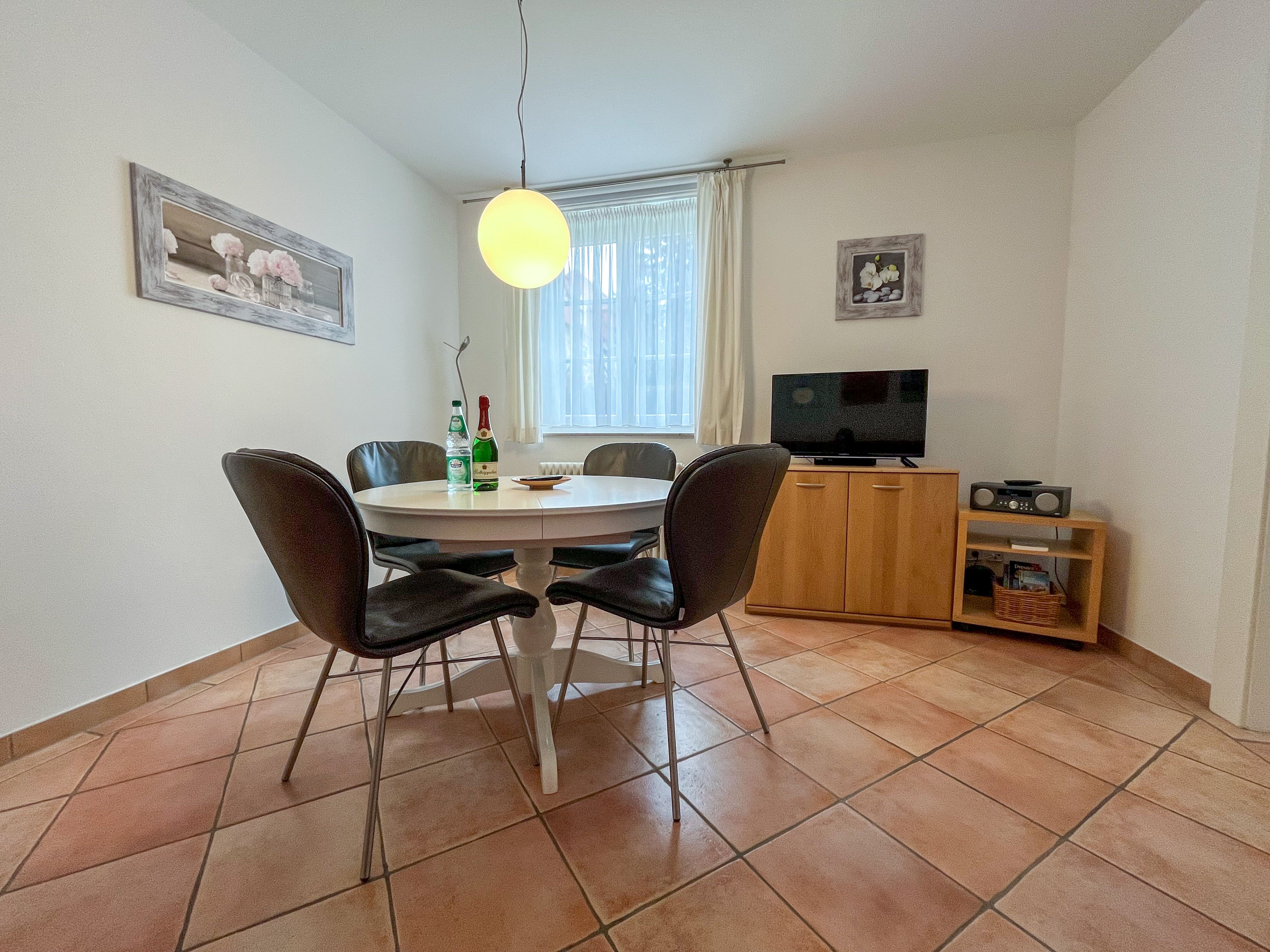  Cozy, Gorgeous Apartment (Dresden)  -  Cozy, gorgeous apartment (Dresden)  - Gallery -  8