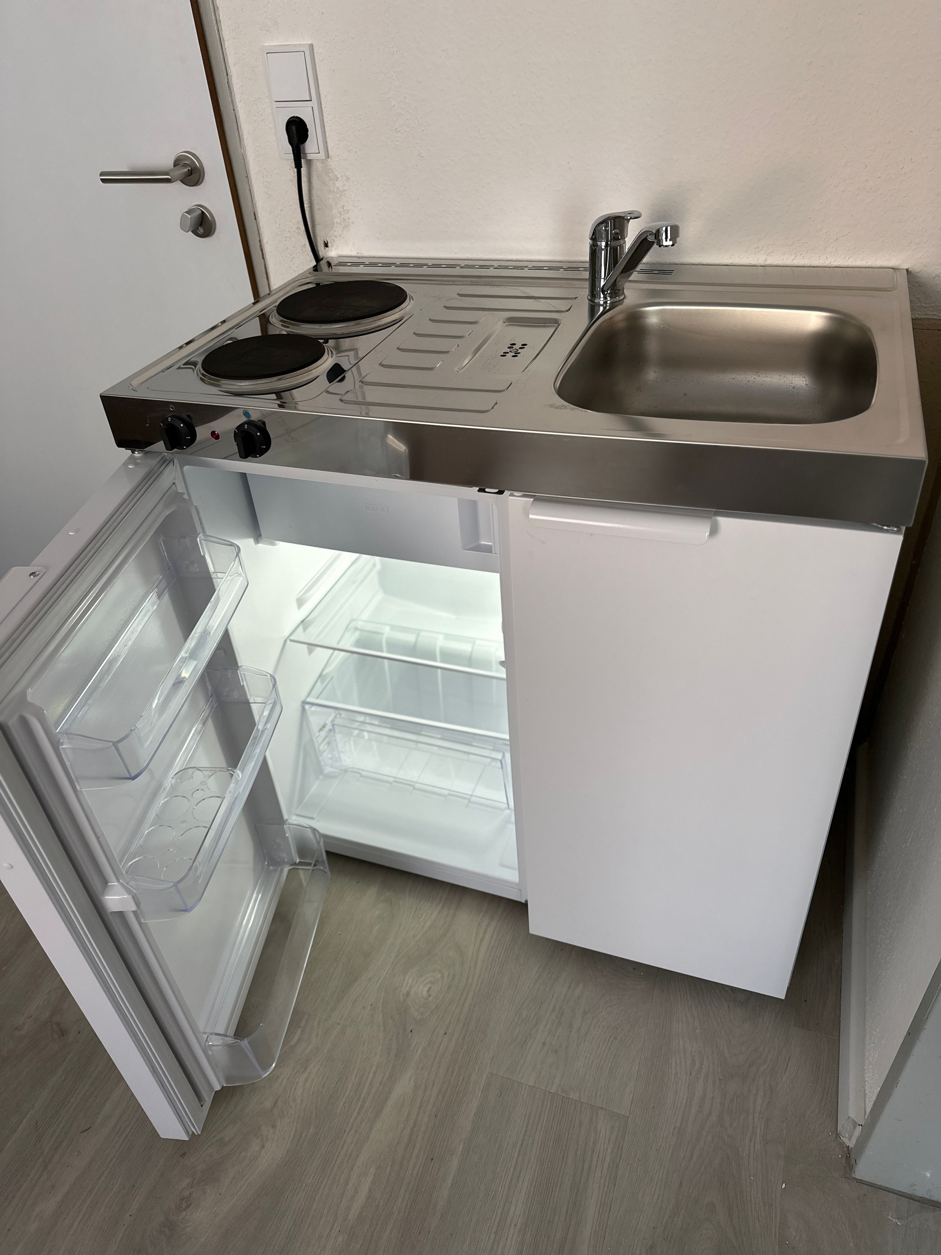 PrimeStay N8 – Modernes Einzelzimmer Mit Perfekter Anbindung In Nürnberg Parkplatz - 5