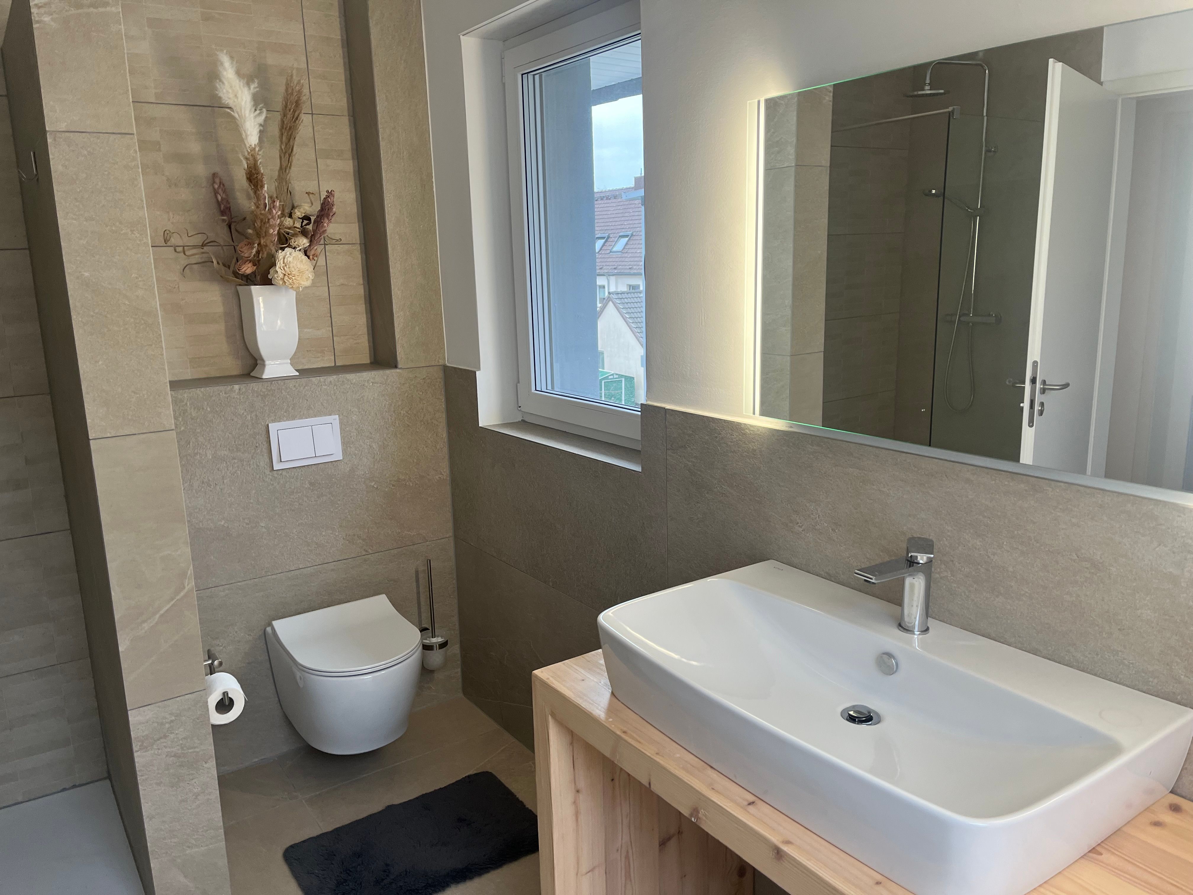  Modern Apartment Central/Trade Fair  -  Modern Apartment central/Trade Fair  - Gallery -  16