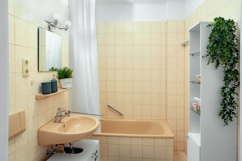 DELUX 2 room apt. TOP LOCATION easy CheckIn+Netflix