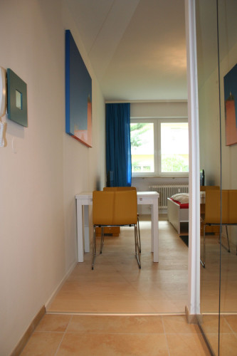 Quiet, pretty home in excellent location - Gallery - 5