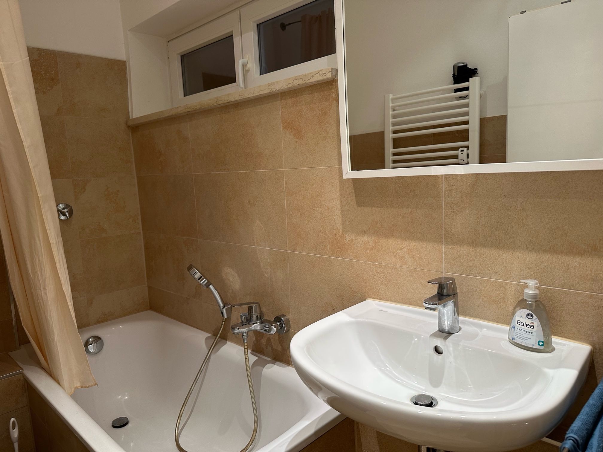 Quiet, Pretty Home In Excellent Location - 10