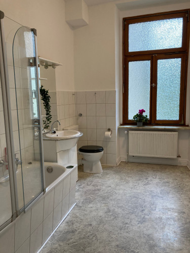 Beautiful, close to day care and schools, 10 min from train station - Gallery - 5