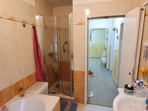 Quiet apartment in a popular location - Gallery - 7