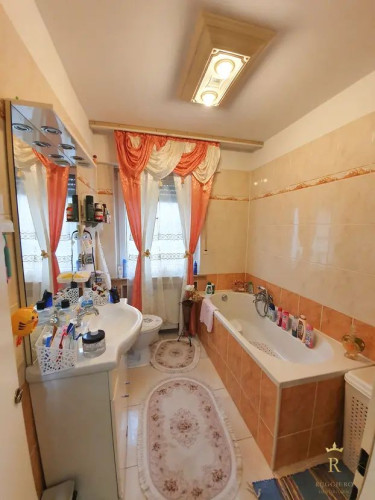 Quiet apartment in a popular location - Gallery - 6