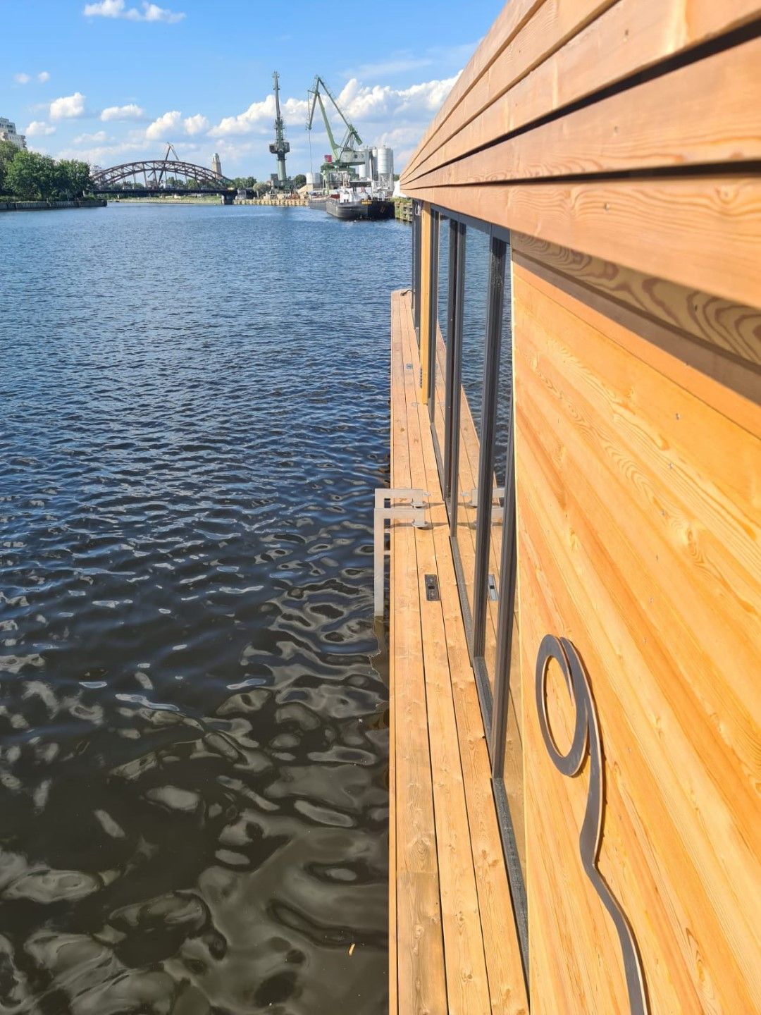 Stylish And Luxurious Floating Home (Houseboat) With Sauna In The Centre Of Potsdam - Stylish and luxurious Floating Home (Houseboat) with sauna in the centre of Potsdam - Gallery - 32