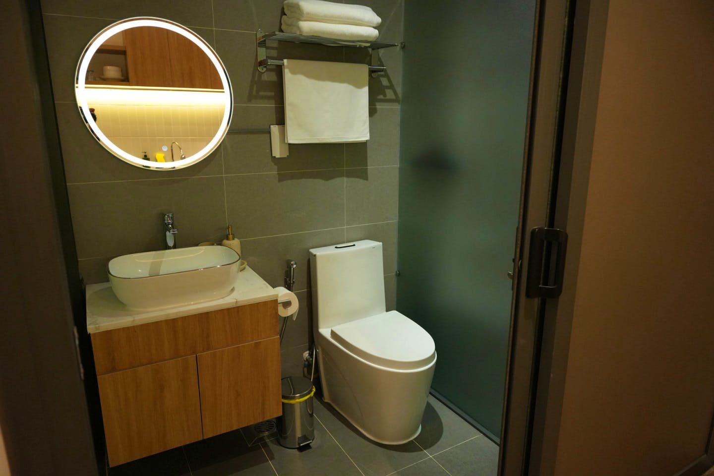  Lagom Cozy Studio  -  Tan Dinh Home  - Gallery -  5