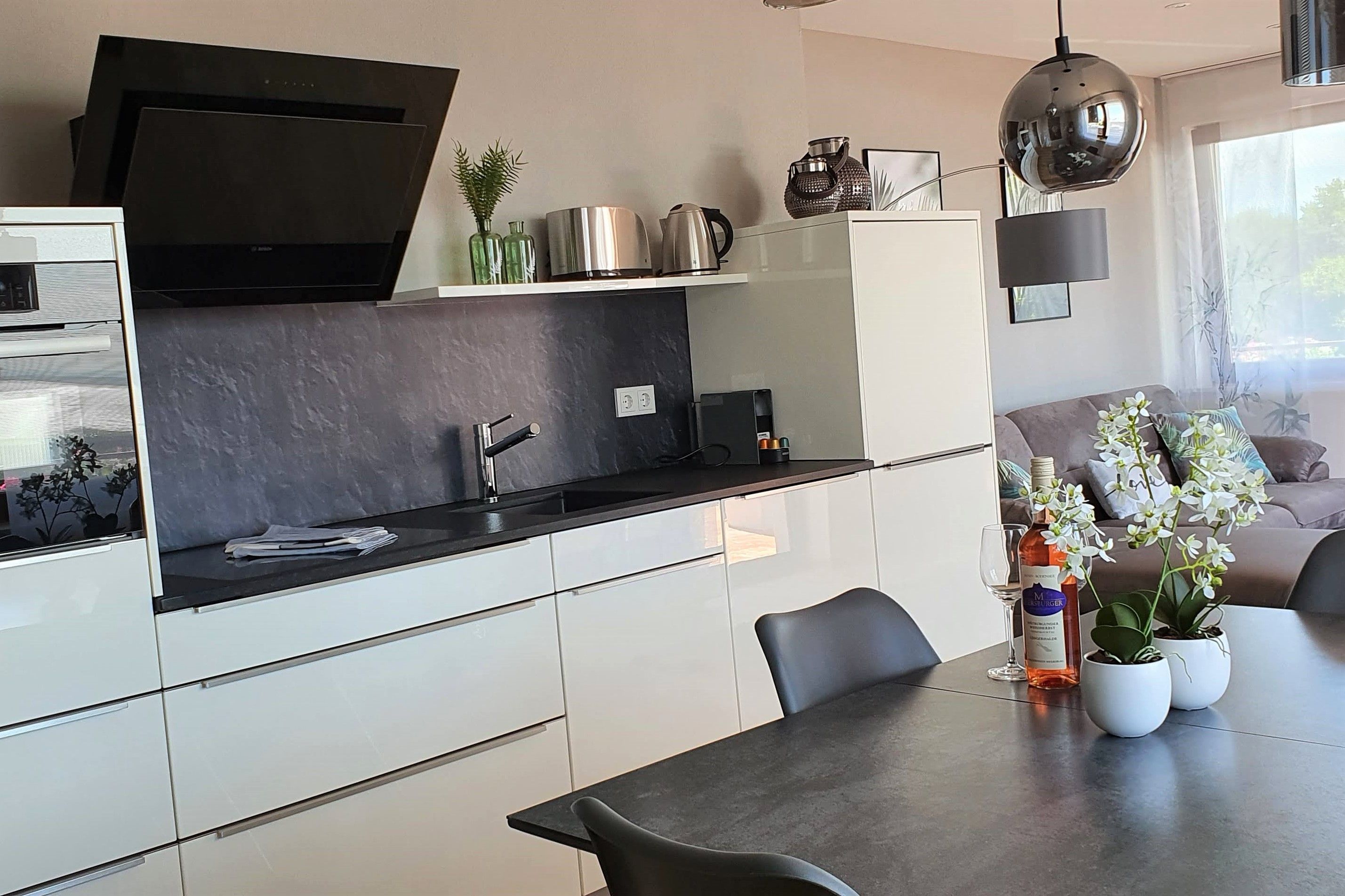 2-Room Business Apartment With Large Balcony - Cozy And High Quality - New Building - 3