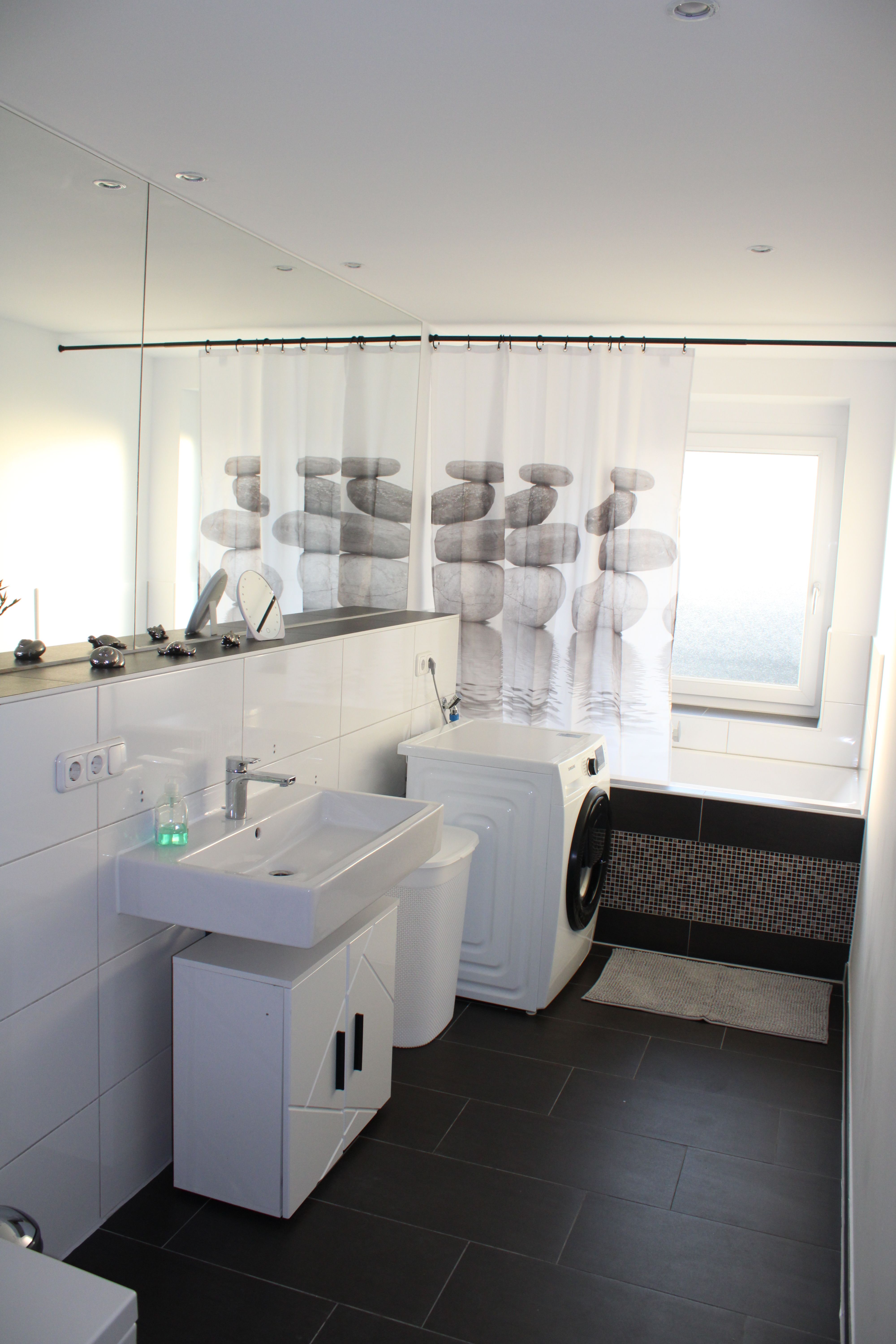 Modern And Fashionable Suite In Augsburg - 9