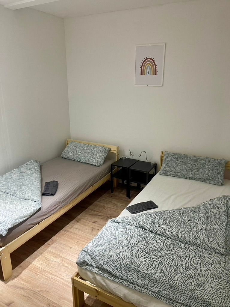  Exclusive 2-Room Apartment (80 M²) In Oberhausen – Fully Furnished, No Deposit, Incl. Cleaning Servi  -  Exclusive 2-Room Apartment (80 m²) in Oberhausen – Fully Furnished, No Deposit, incl. Cleaning Service & Parking  - Gallery -  7