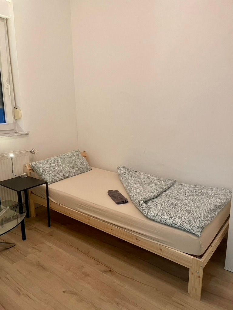  Exclusive 2-Room Apartment (80 M²) In Oberhausen – Fully Furnished, No Deposit, Incl. Cleaning Servi  -  Exclusive 2-Room Apartment (80 m²) in Oberhausen – Fully Furnished, No Deposit, incl. Cleaning Service & Parking  - Gallery -  6