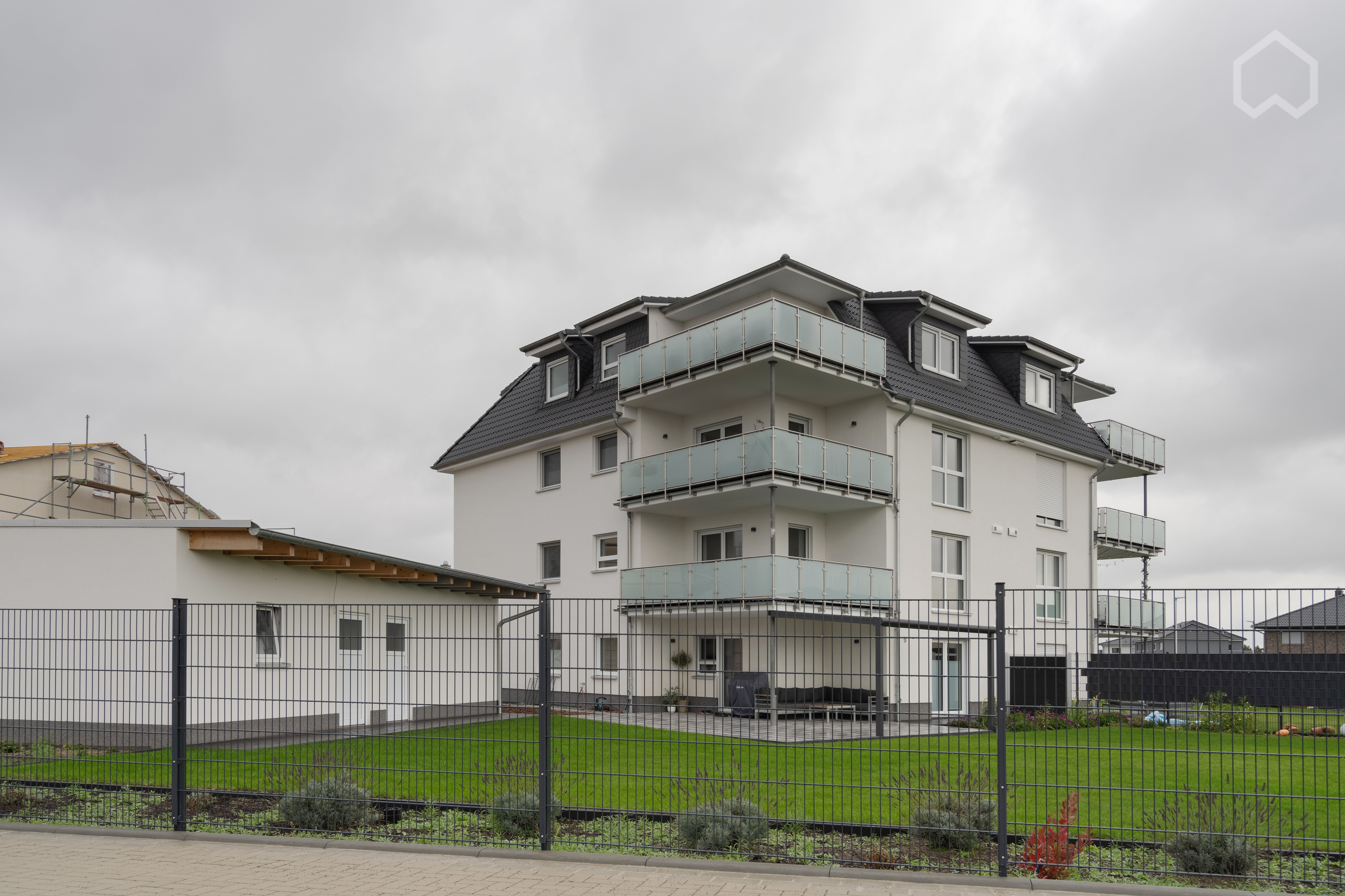  3-Room Apartment With Wonderful Balcony And View Of The Evening Sun  -  3-room apartment with wonderful balcony and view of the evening sun  - Gallery -  30
