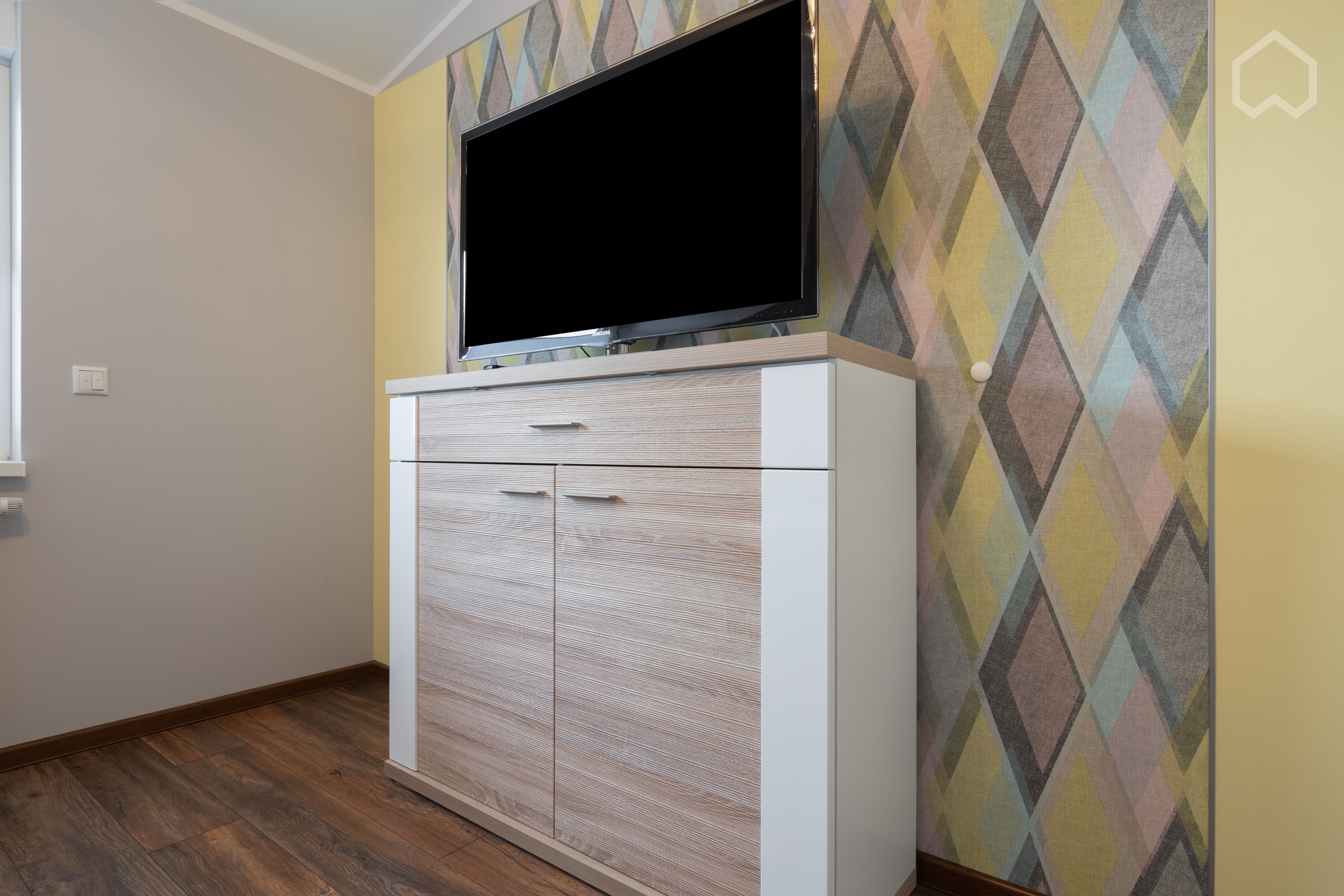  3-Room Apartment With Wonderful Balcony And View Of The Evening Sun  -  3-room apartment with wonderful balcony and view of the evening sun  - Gallery -  10