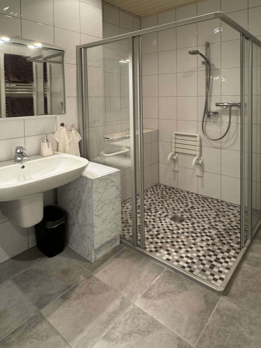 Große, moderne Wohnung in Oberhausen, bestens gelegen - Gallery - 19