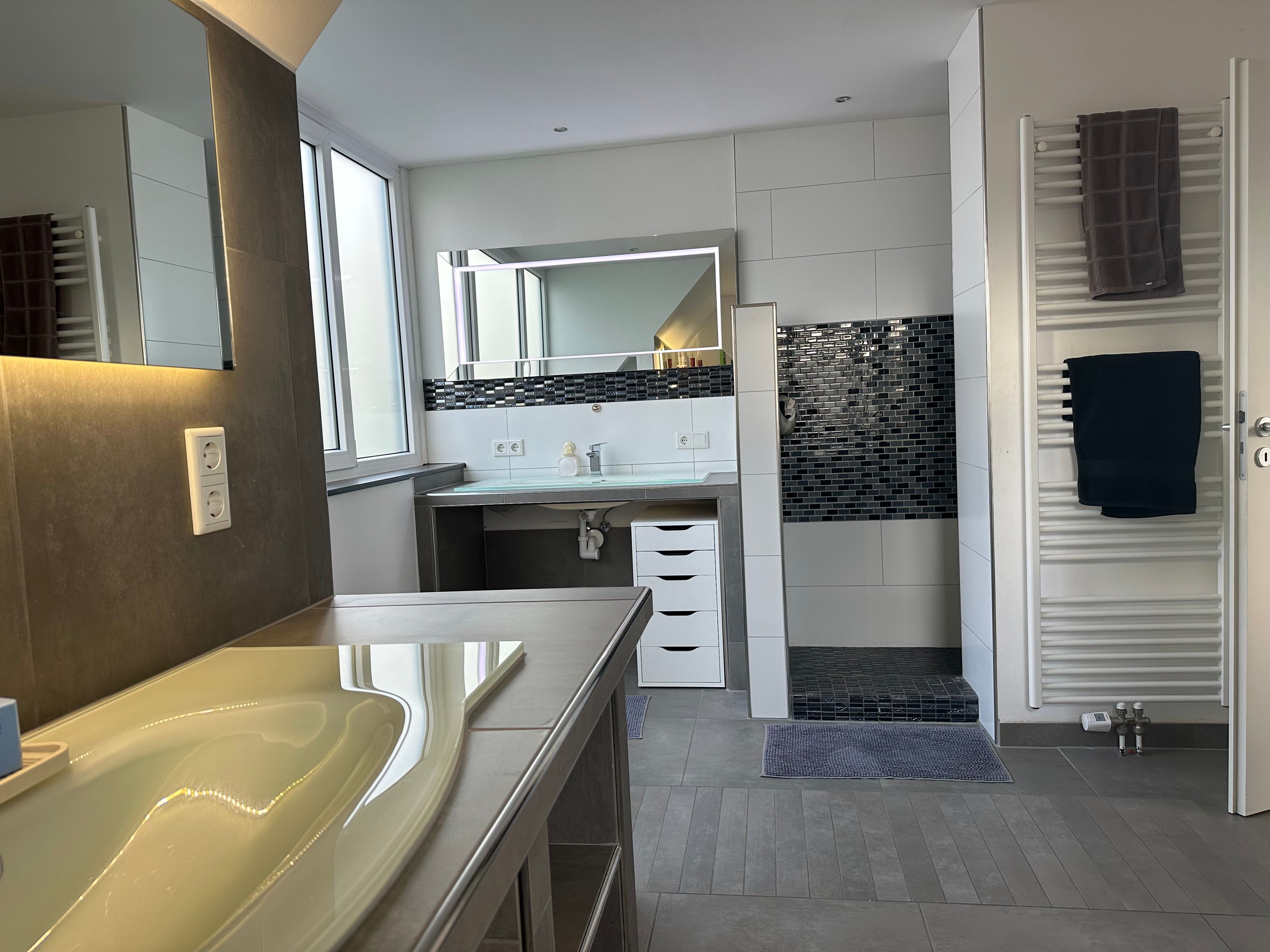 Bright, Fantastic Suite In Mönchengladbach - Bright, fantastic suite in Mönchengladbach - Gallery - 1