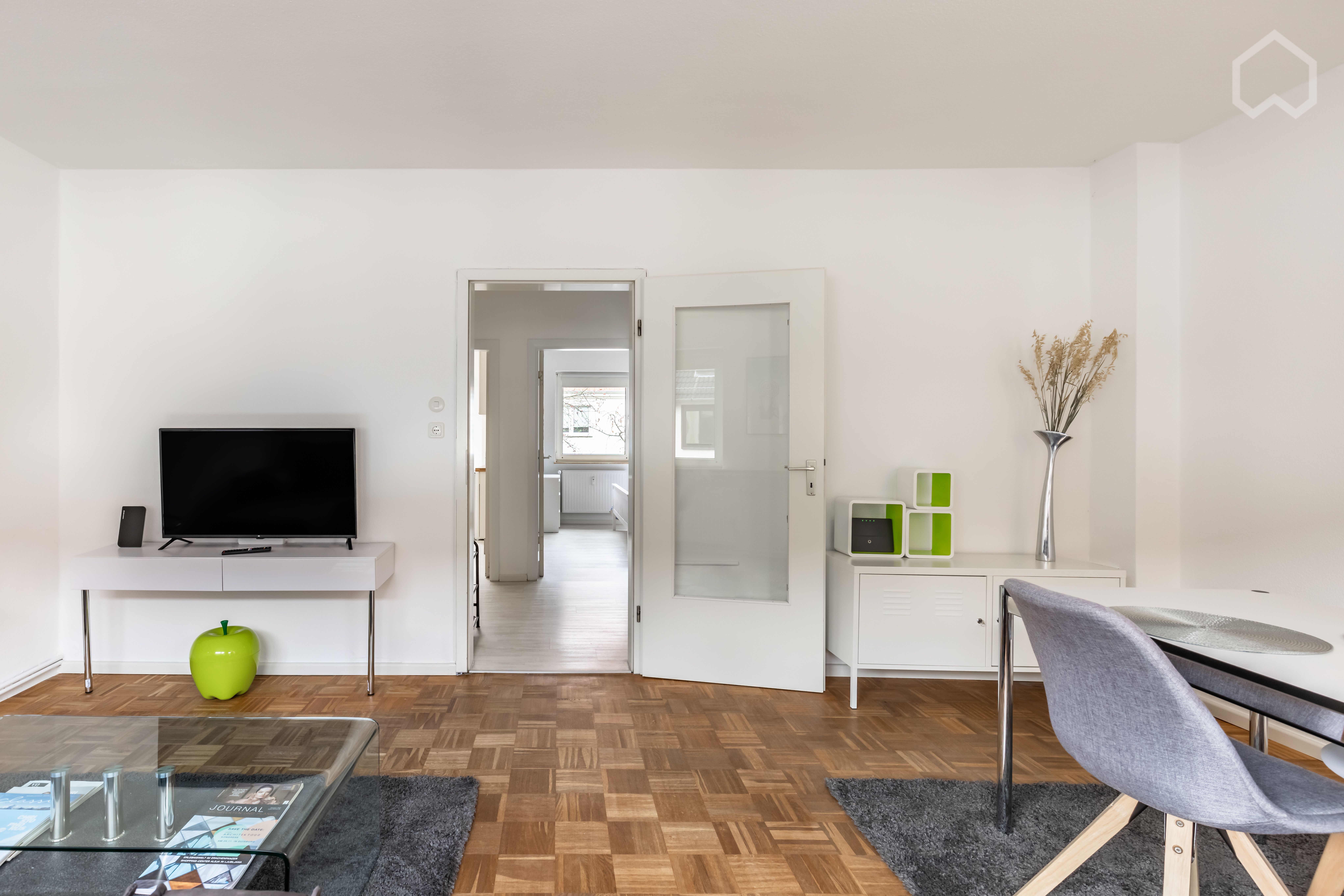  Bright And Quiet Apartment In A Prime Location  -  Bright and quiet apartment in a prime location  - Gallery -  16