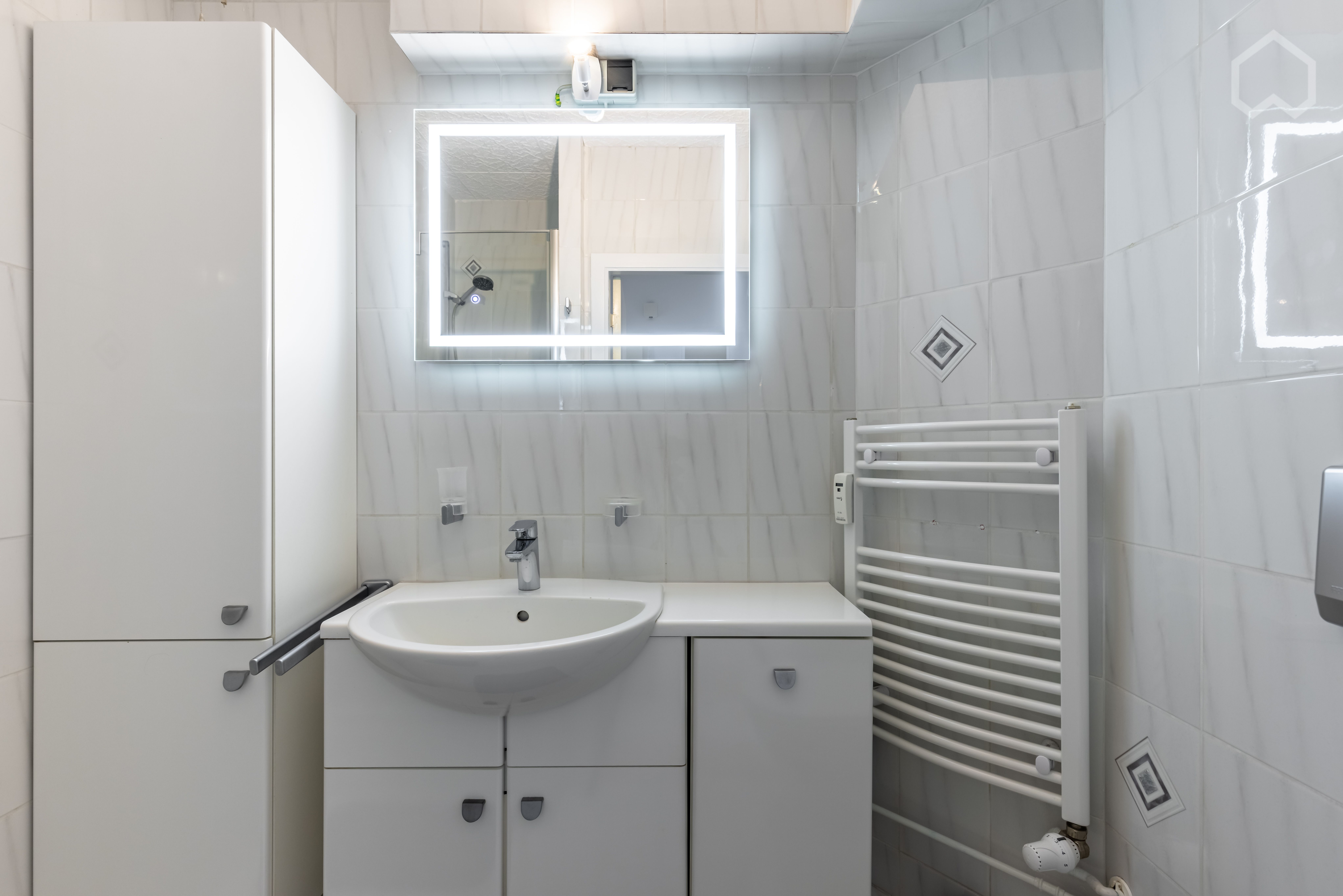  Bright And Quiet Apartment In A Prime Location  -  Bright and quiet apartment in a prime location  - Gallery -  5