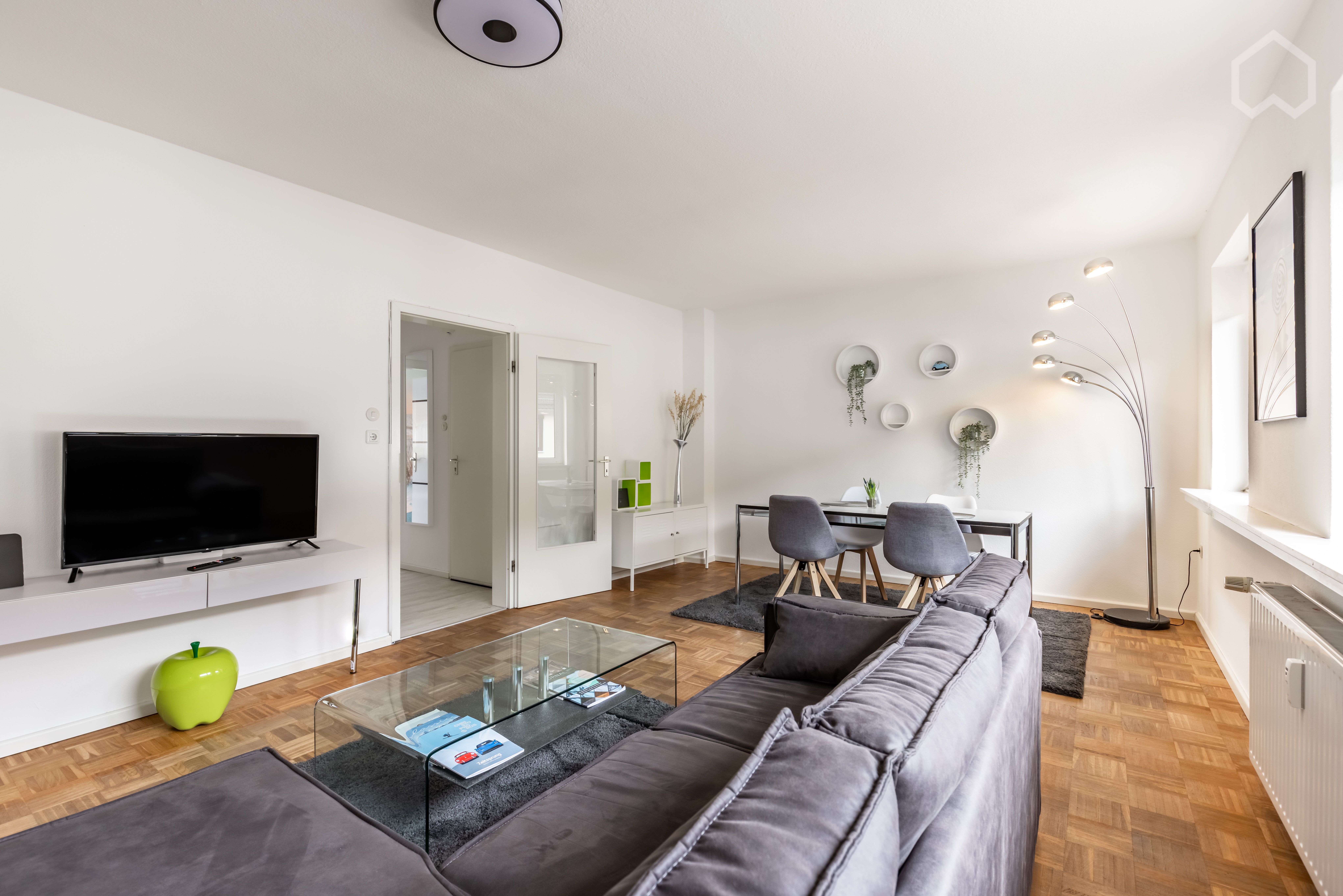  Bright And Quiet Apartment In A Prime Location  -  Bright and quiet apartment in a prime location  - Gallery -  18
