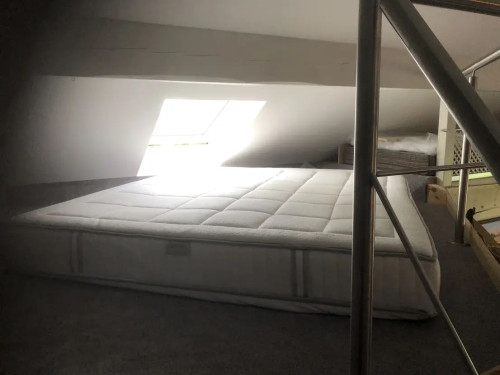 Vacation /Transitional apartment