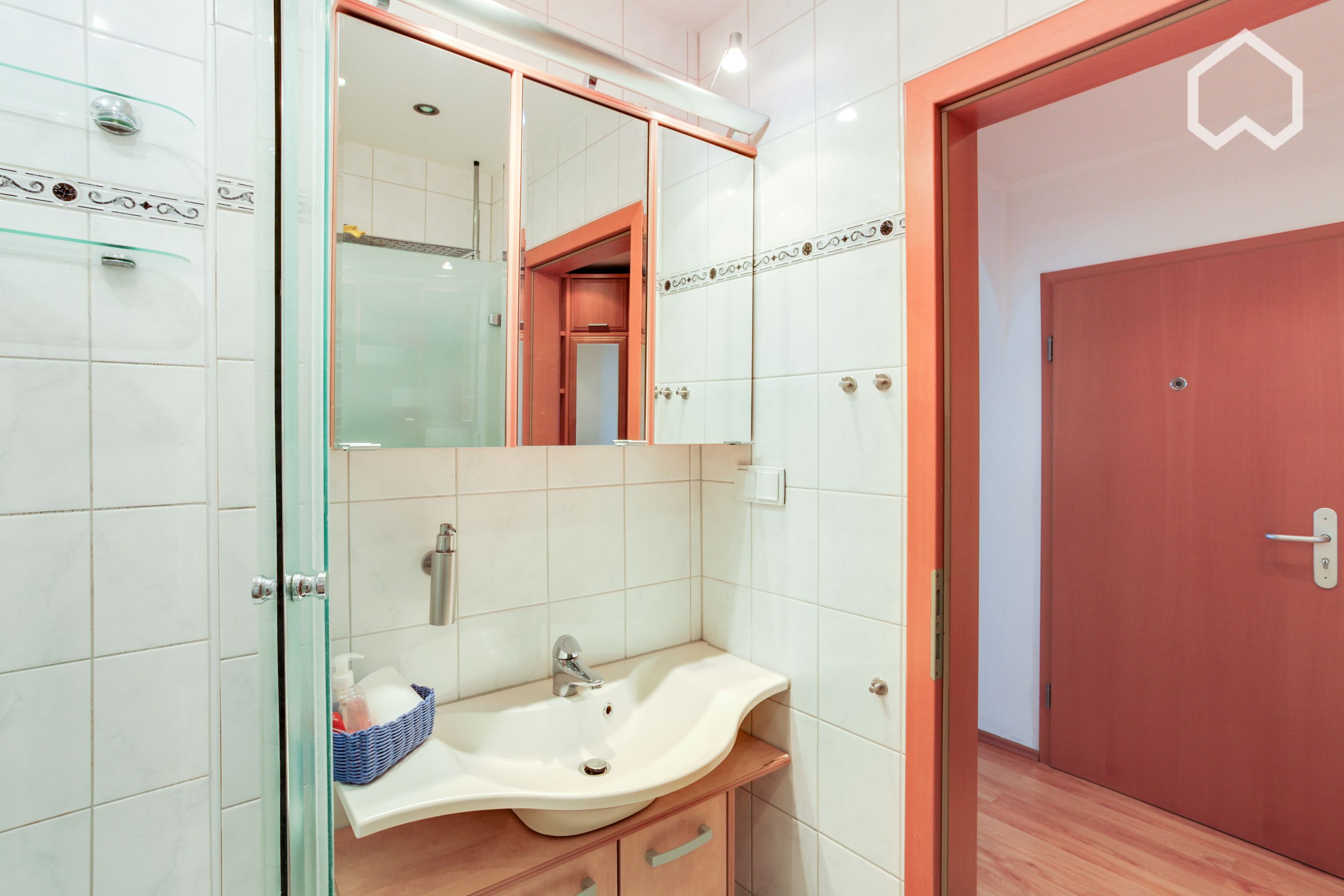  Great 3 Room Apartment In Southern Duisburg (near Düsseldorf)  -  Great 3 Room Apartment in Southern Duisburg (near Düsseldorf)  - Gallery -  3