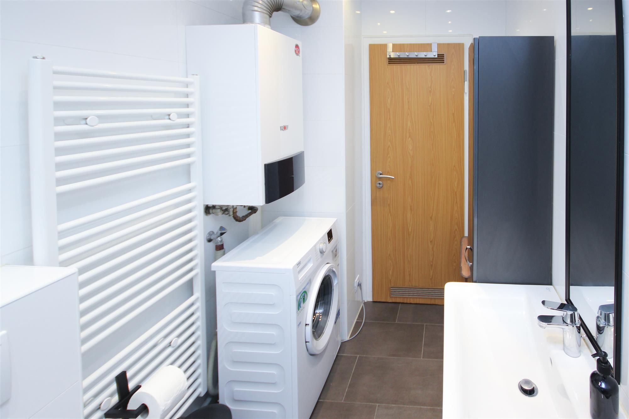 2 Room Apartment Right In The Stuttgart City 6ppl - 4