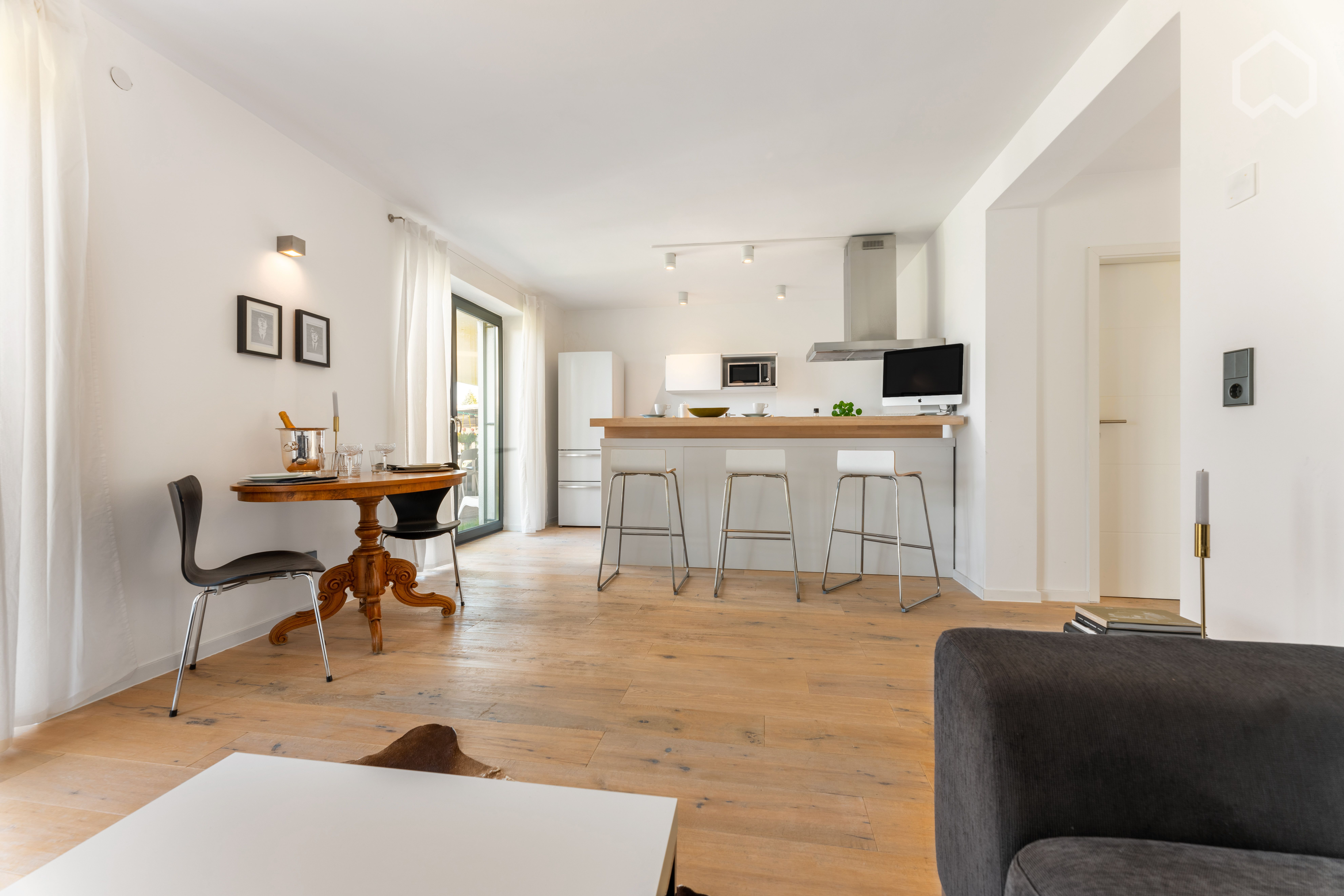  New, Modern Home In Wolfsburg  -  New, modern home in Wolfsburg  - Gallery -  17