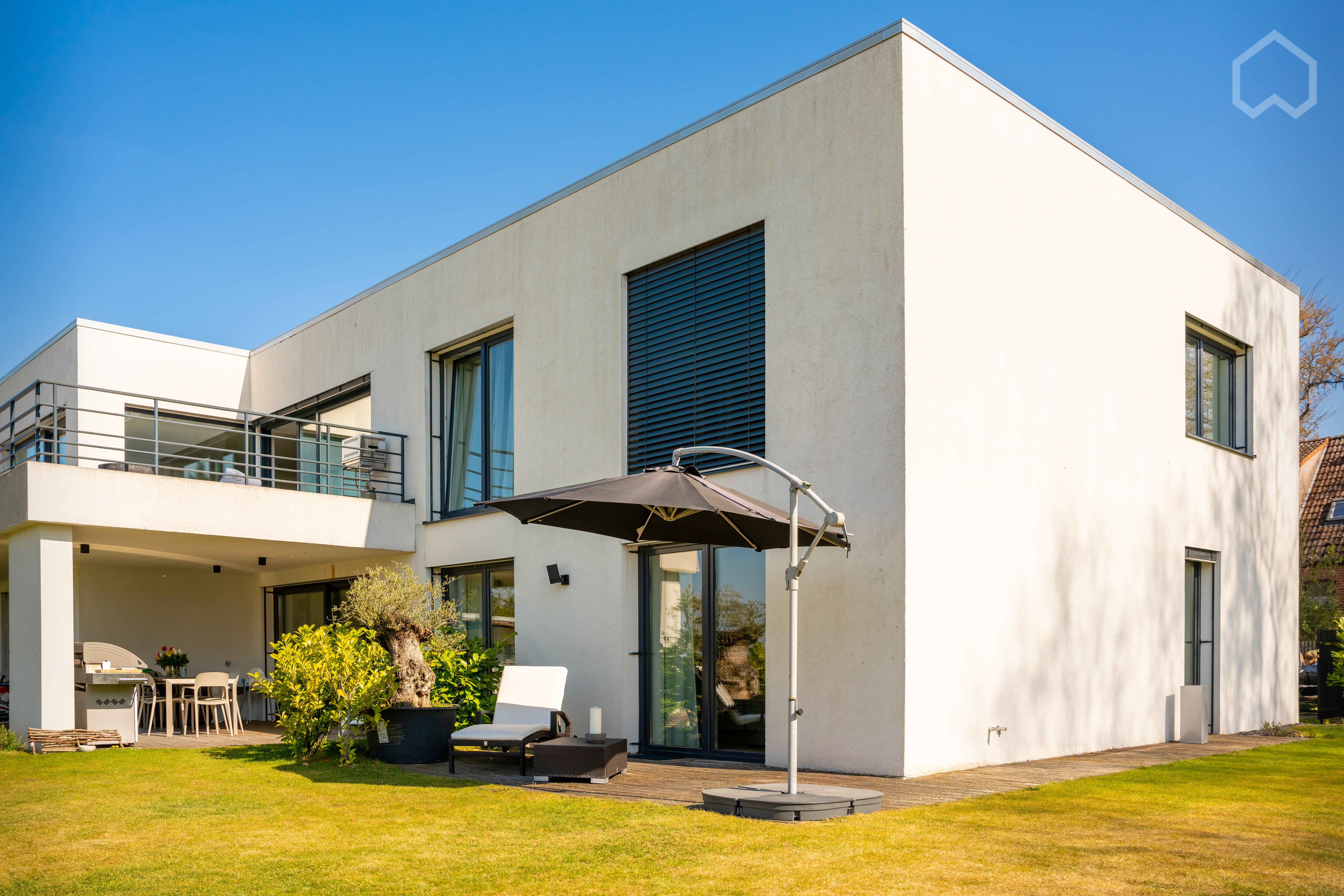  New, Modern Home In Wolfsburg  -  New, modern home in Wolfsburg  - Gallery -  3