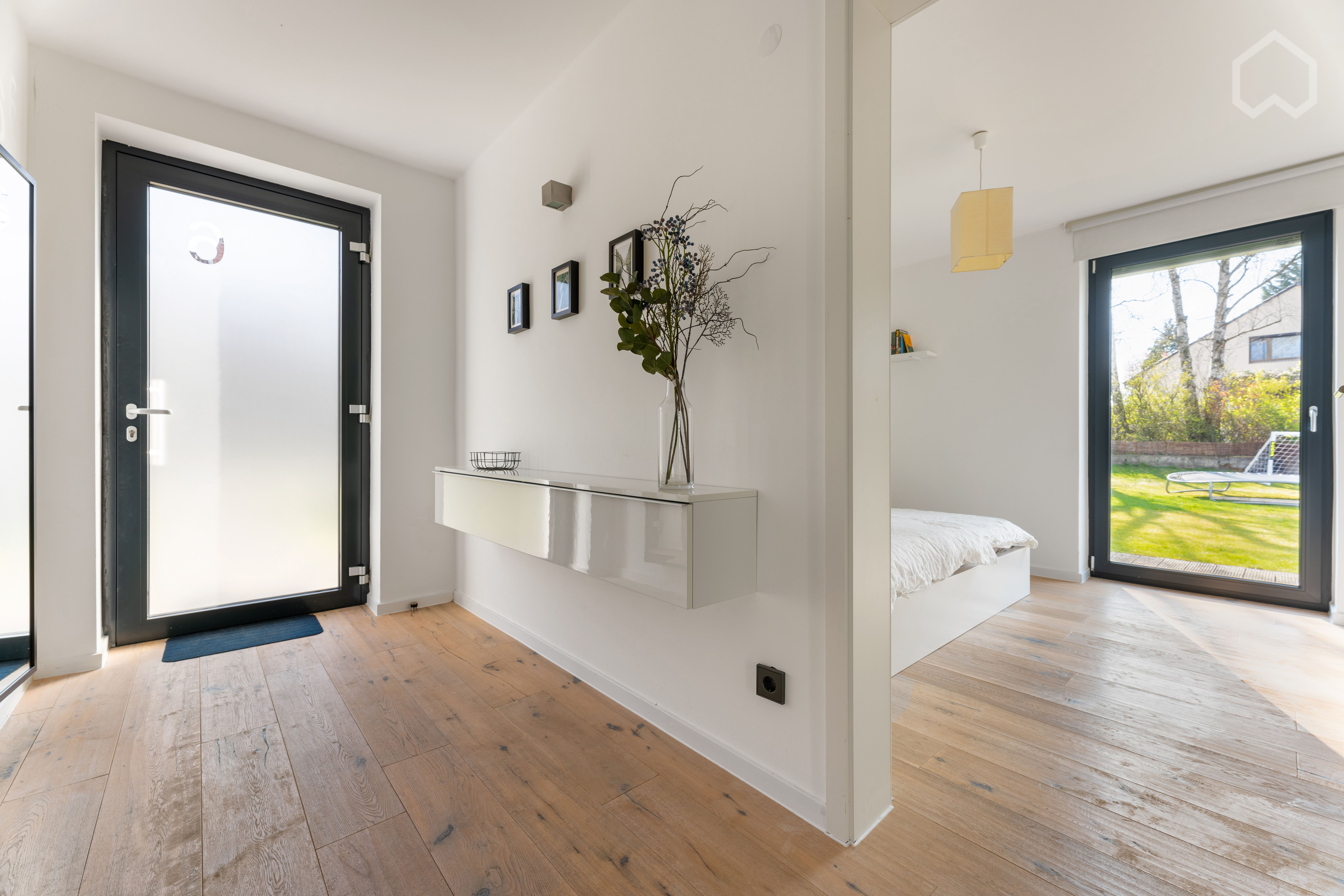 New, Modern Home In Wolfsburg  -  New, modern home in Wolfsburg  - Gallery -  6