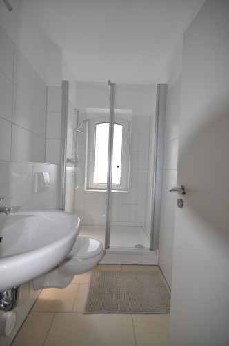 Fully furnished, modern apartment in Brunswick