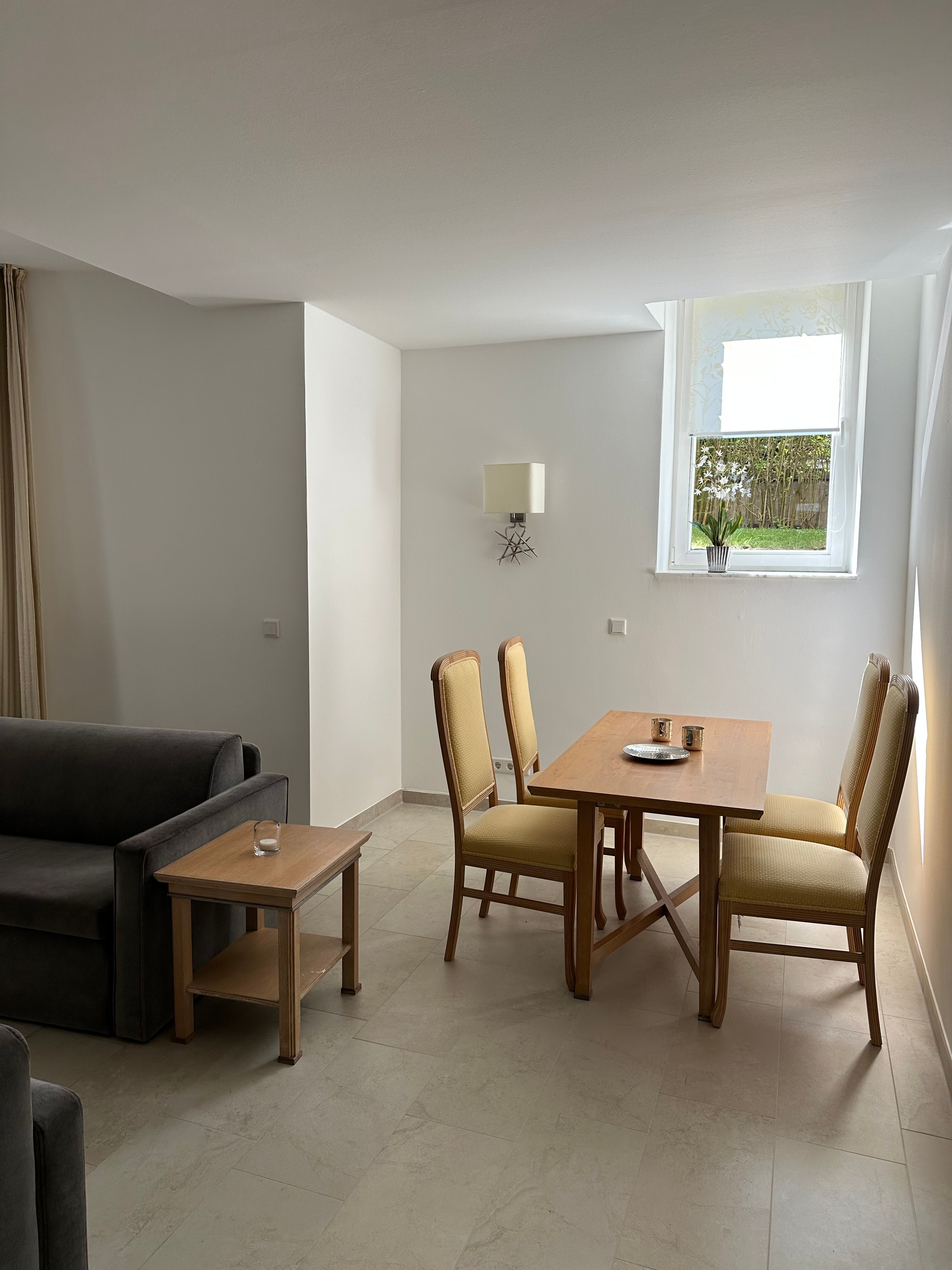  Spacious Old Apartment In Bochum City Park  -  Spacious old apartment in Bochum city park  - Gallery -  2