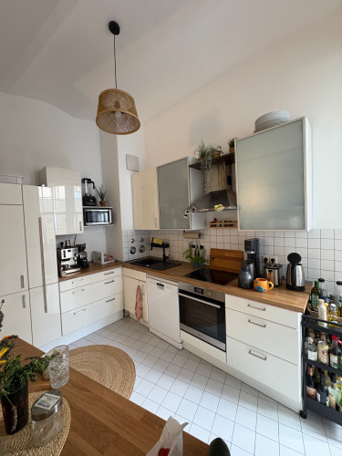 Beautiful historic apartment in the heart of Karlsruhe – 2.5 rooms, fully equipped with balcony