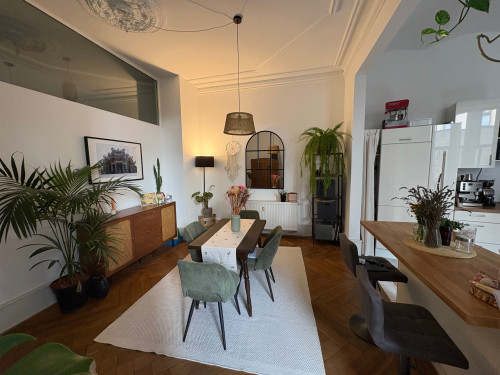 Beautiful historic apartment in the heart of Karlsruhe – 2.5 rooms, fully equipped with balcony