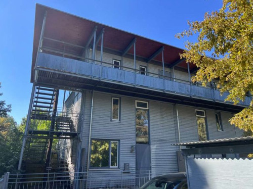 Freshly renovated 3-room flat with loggia in the west of Ingolstadt