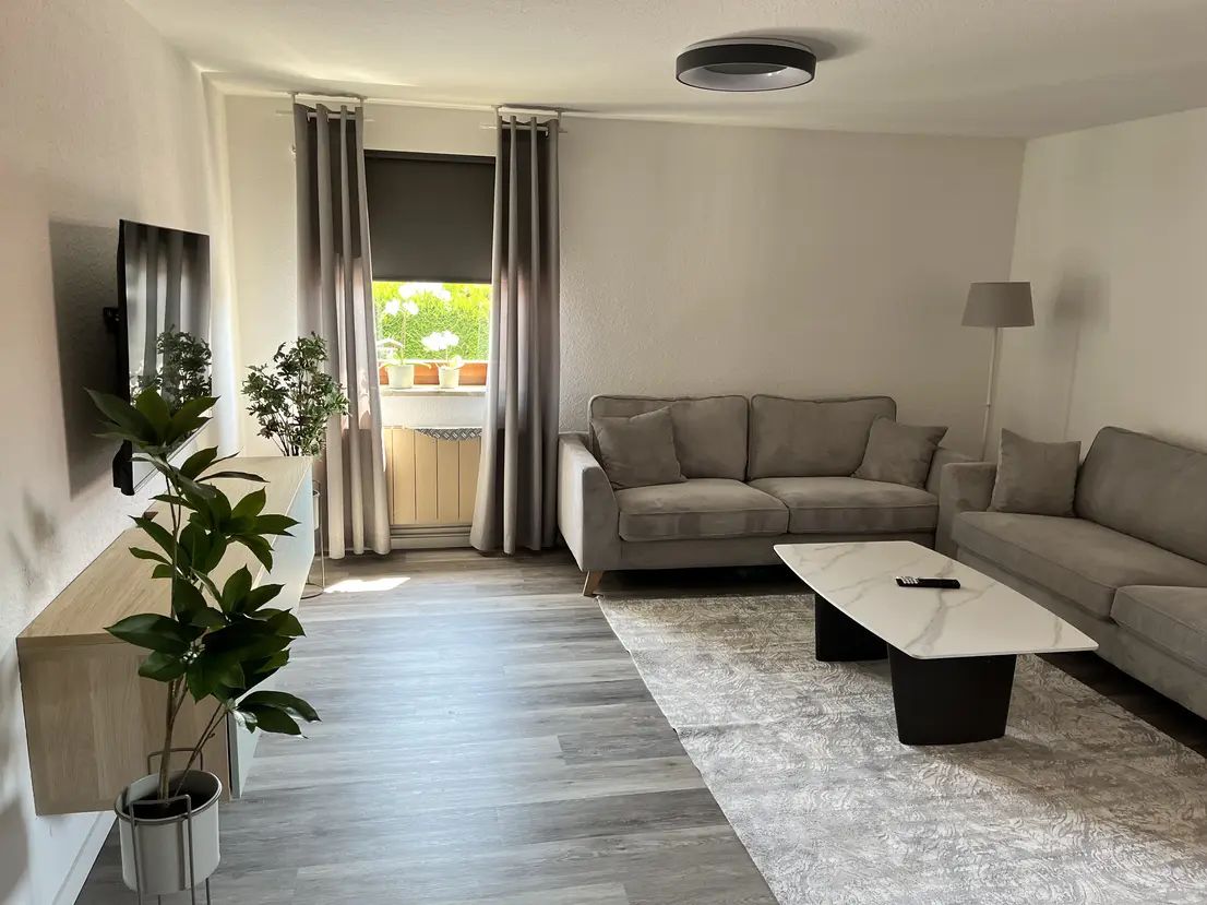  Modern And Tastefully Furnished 2-Room Apartment In Lichtenberg  -  Modern and tastefully furnished 2-room apartment in Lichtenberg  - Gallery -  4