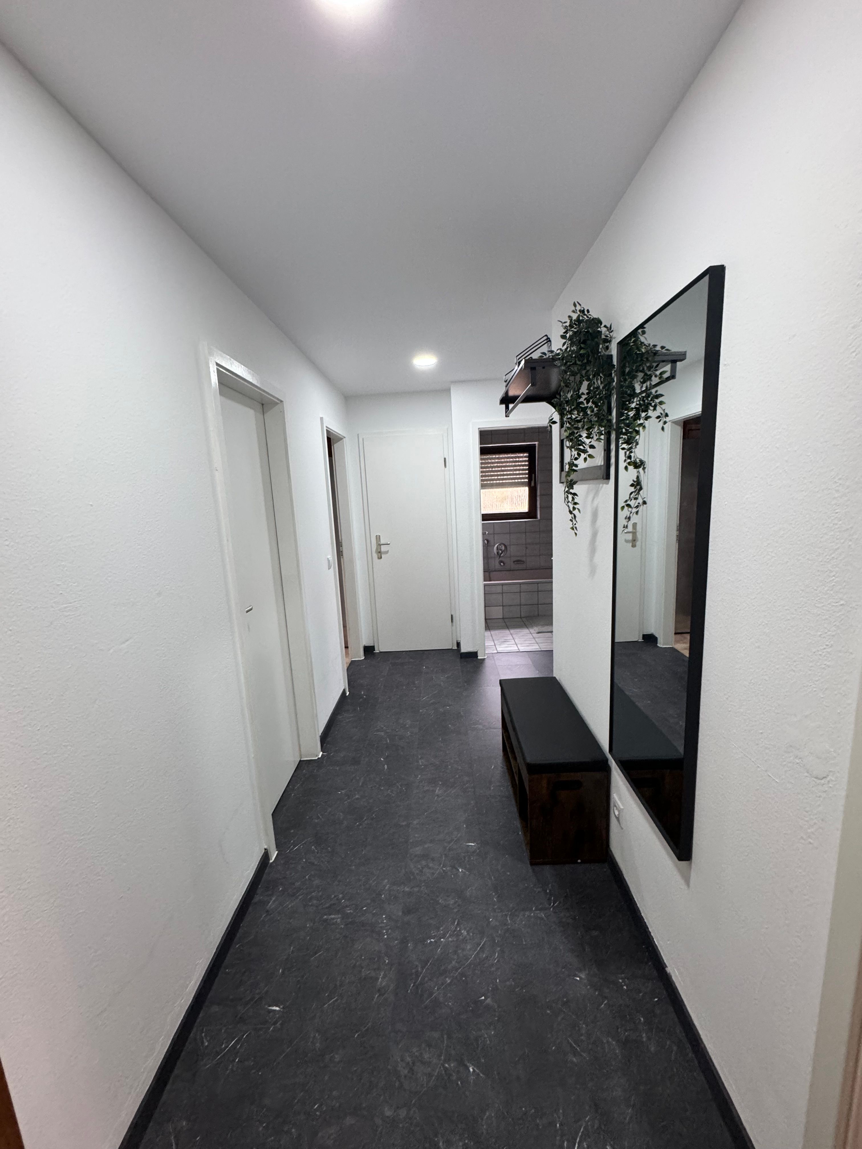 Cute, Spacious Apartment In The Heart Of Town - 7