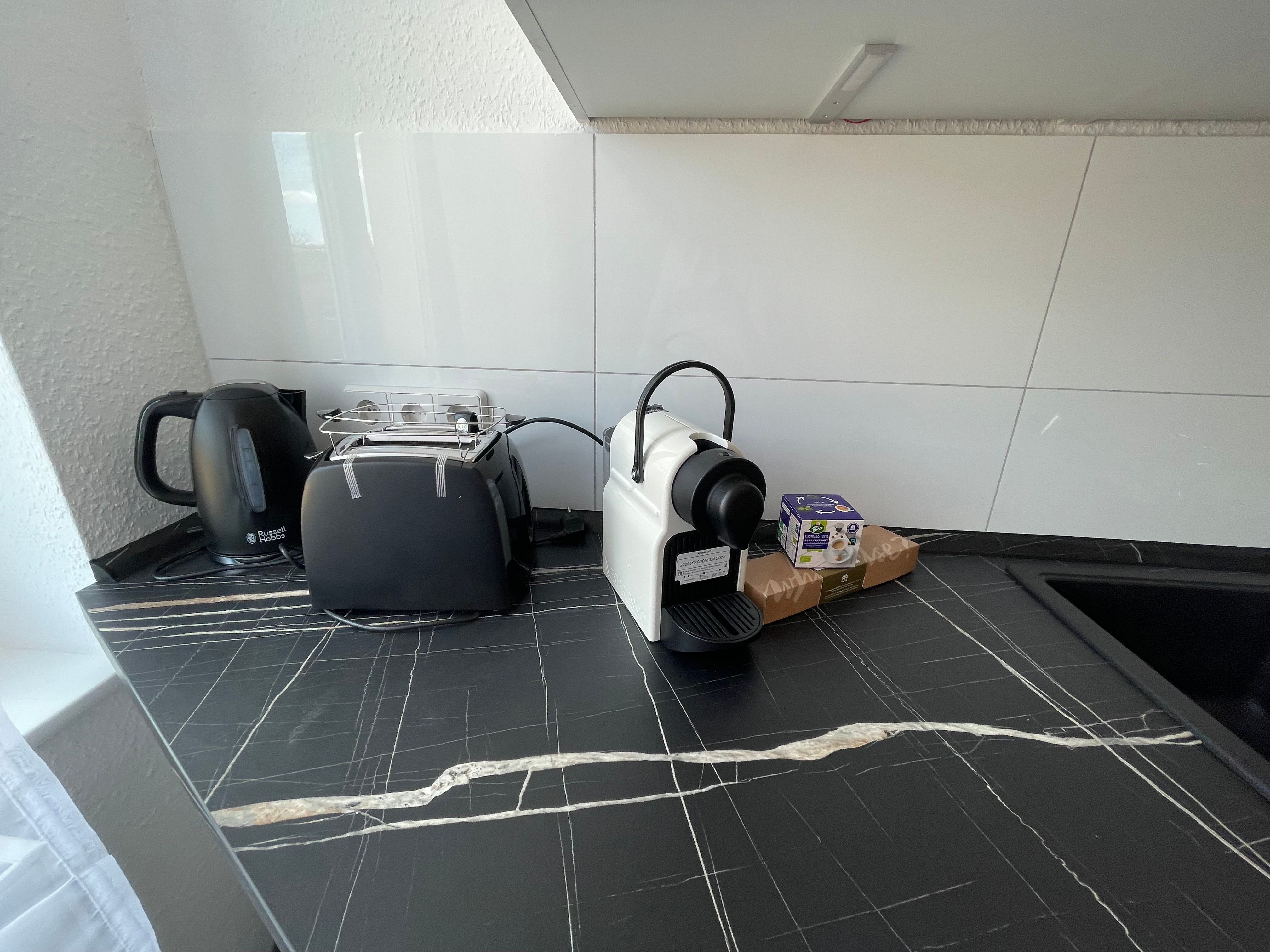 Spacious Suite Located In Magdeburg | Central | Bright | Fully Equipped - 4