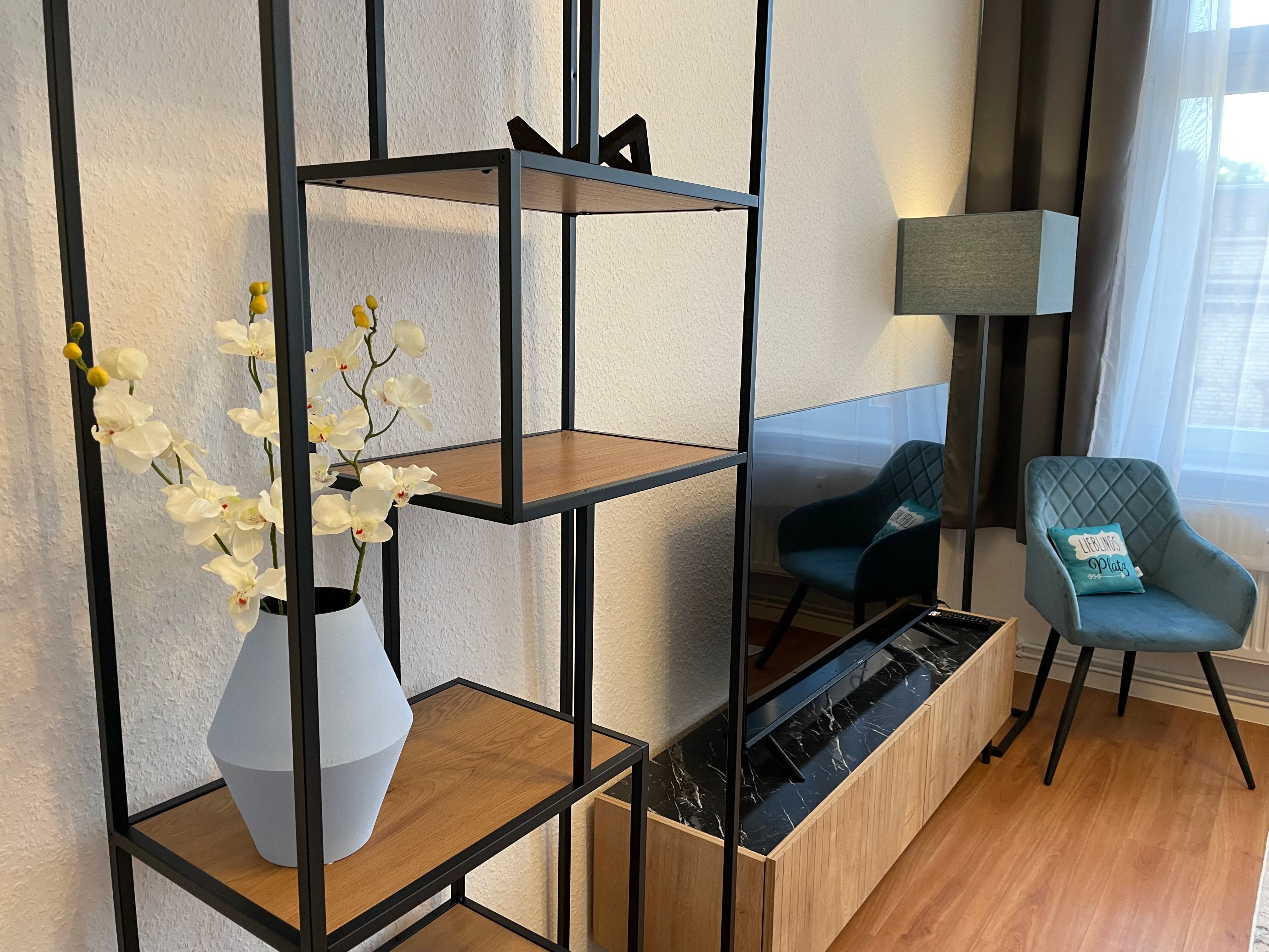 Spacious Suite Located In Magdeburg | Central | Bright | Fully Equipped - 21