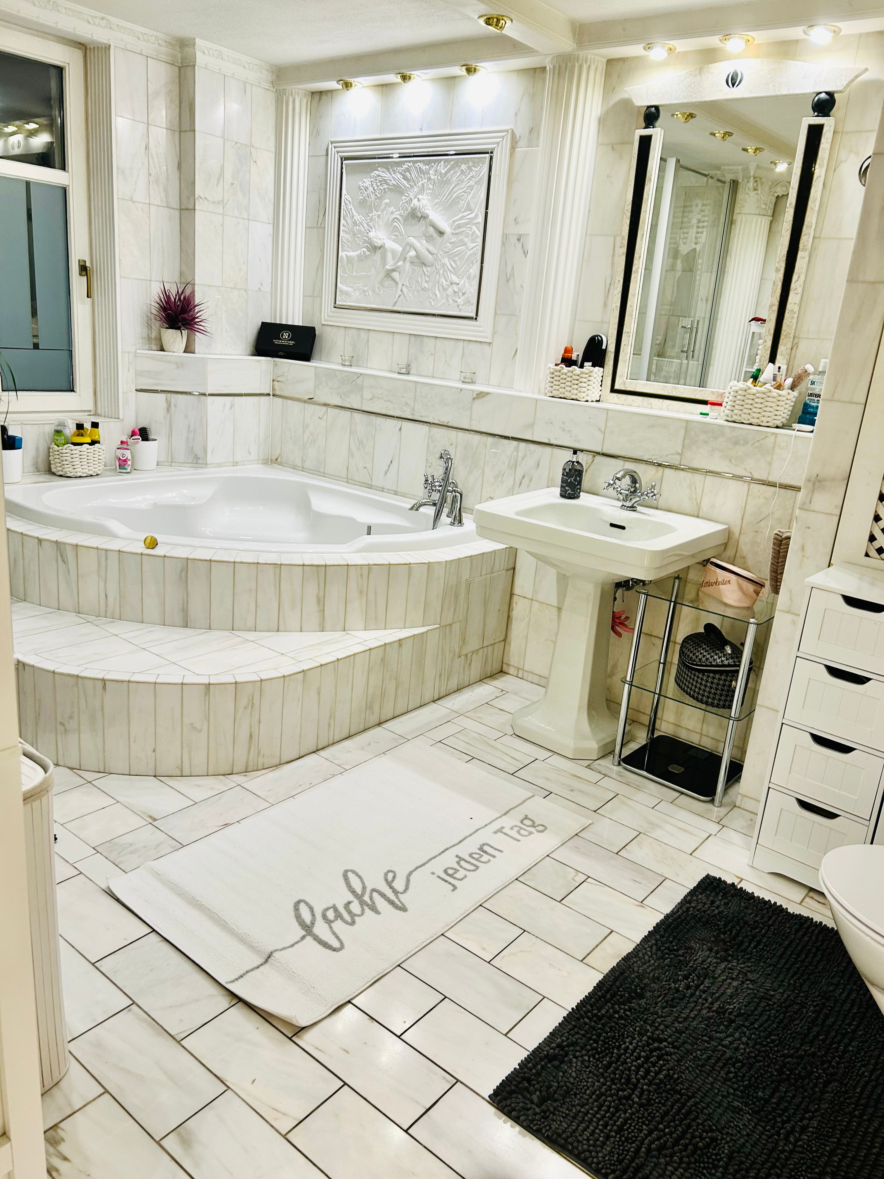  Amazing & Spacious Suite  -  Amazing & spacious suite  - Gallery -  10